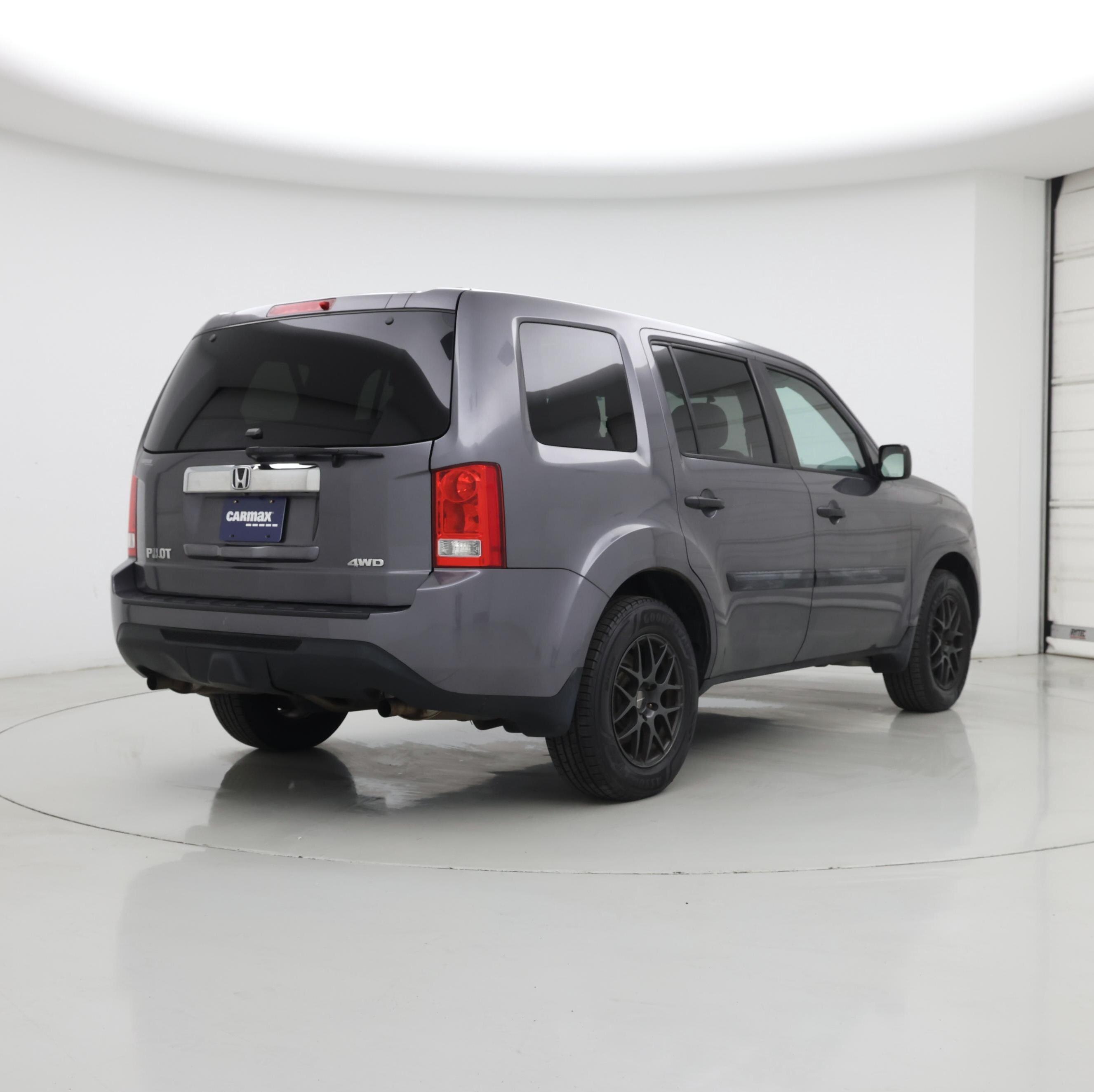 Thumbnail: 2015 Honda Pilot - 8