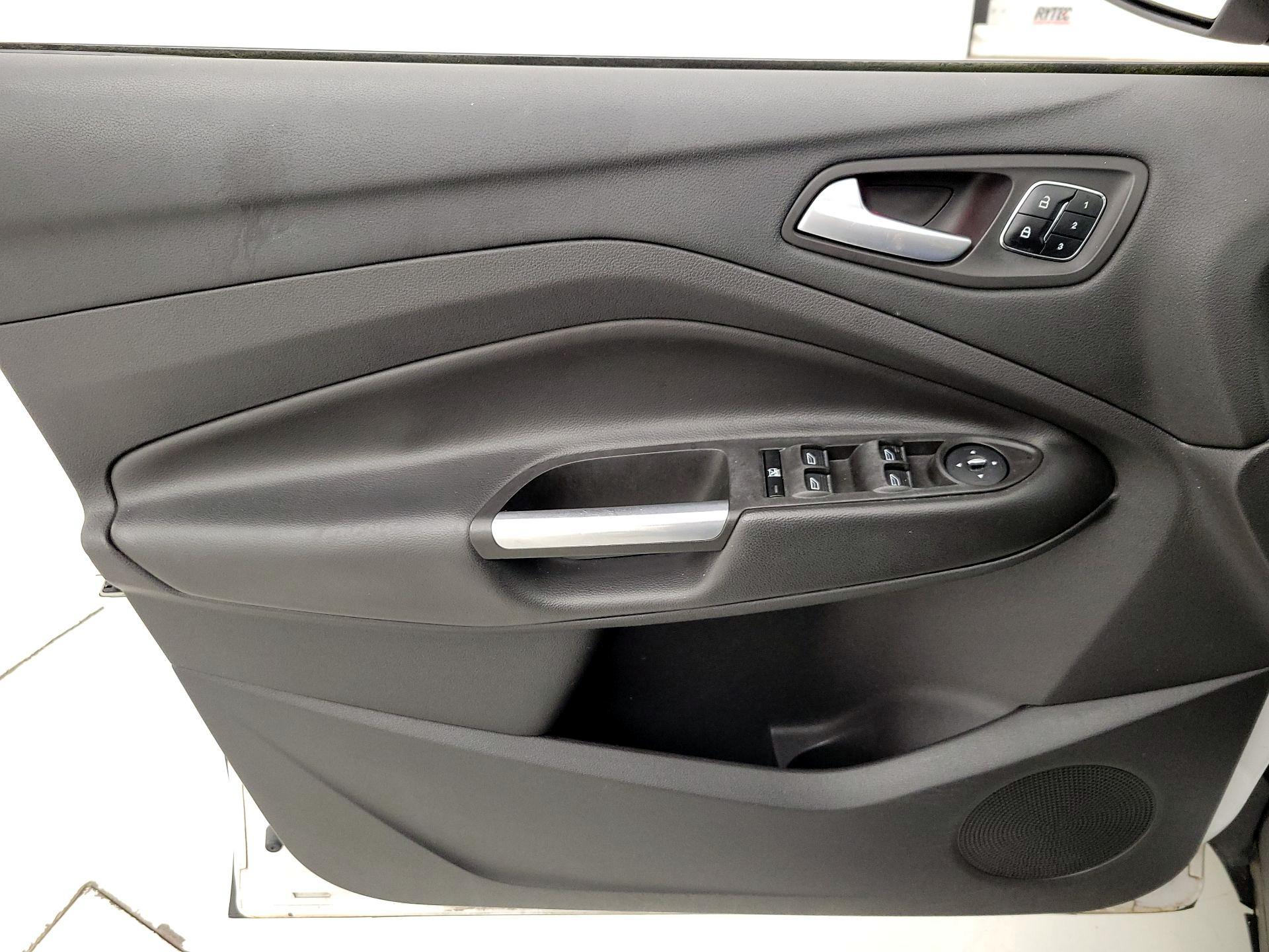 Thumbnail: 2014 Ford Escape - 12