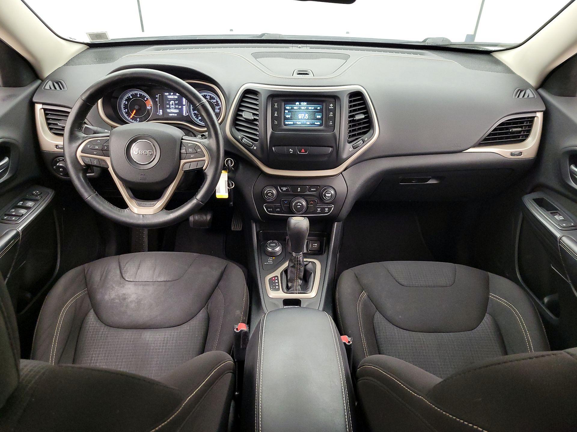 Thumbnail: 2016 Jeep Cherokee - 9