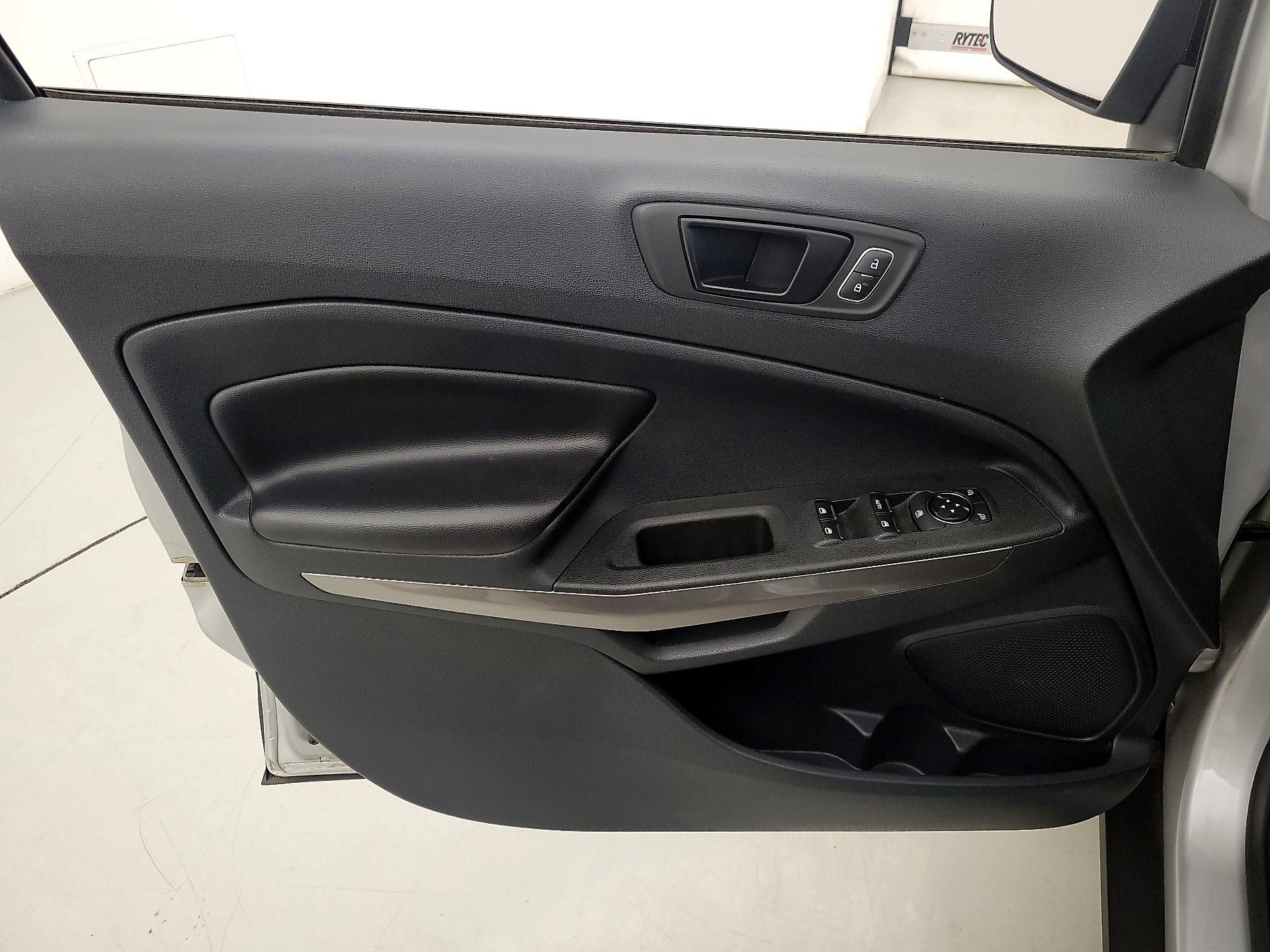 Thumbnail: 2019 Ford EcoSport - 12