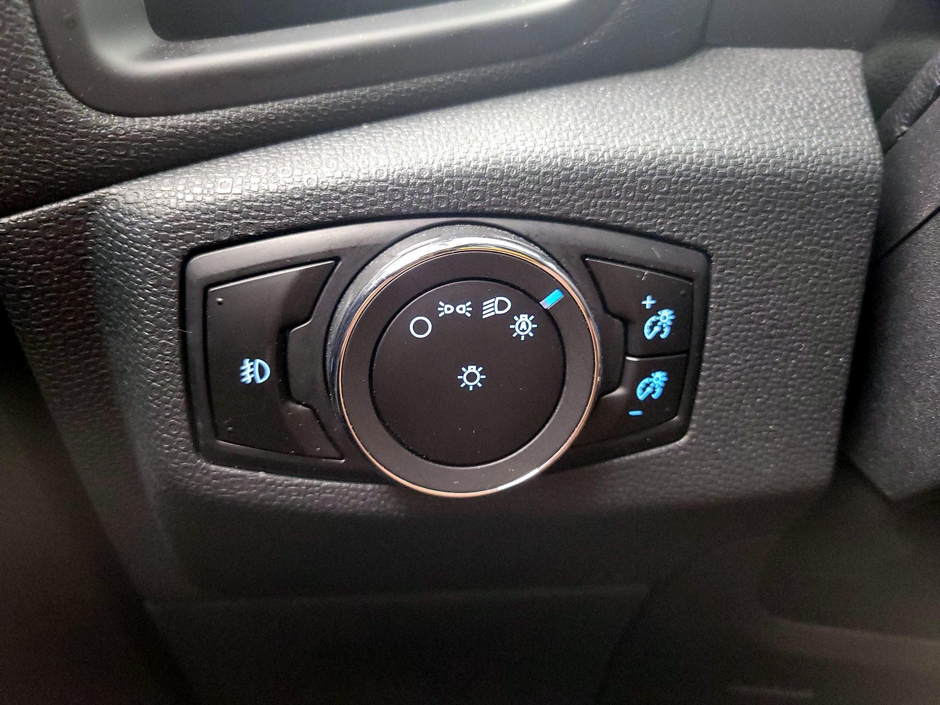 Thumbnail: 2019 Ford EcoSport - 13