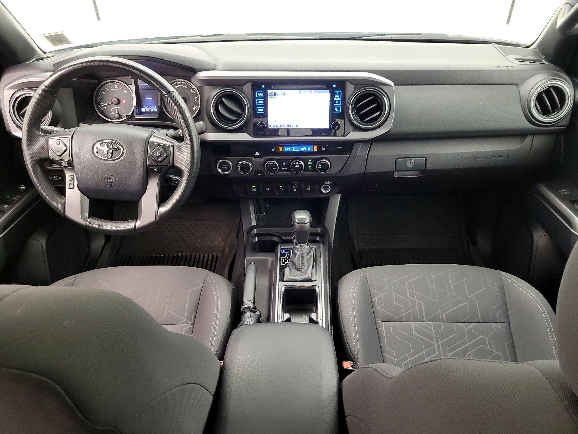 Thumbnail: 2017 Toyota Tacoma - 9