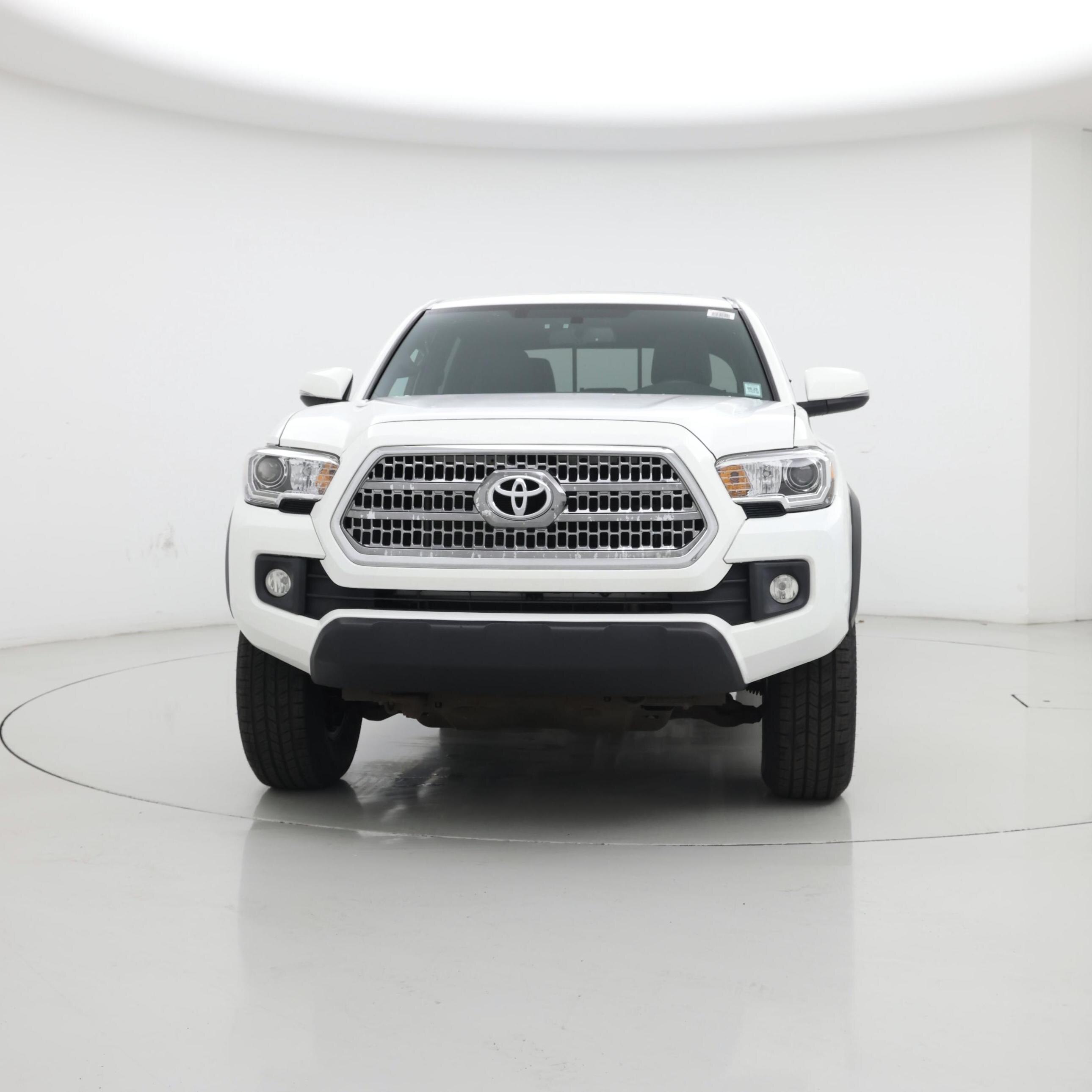 Thumbnail: 2017 Toyota Tacoma - 5