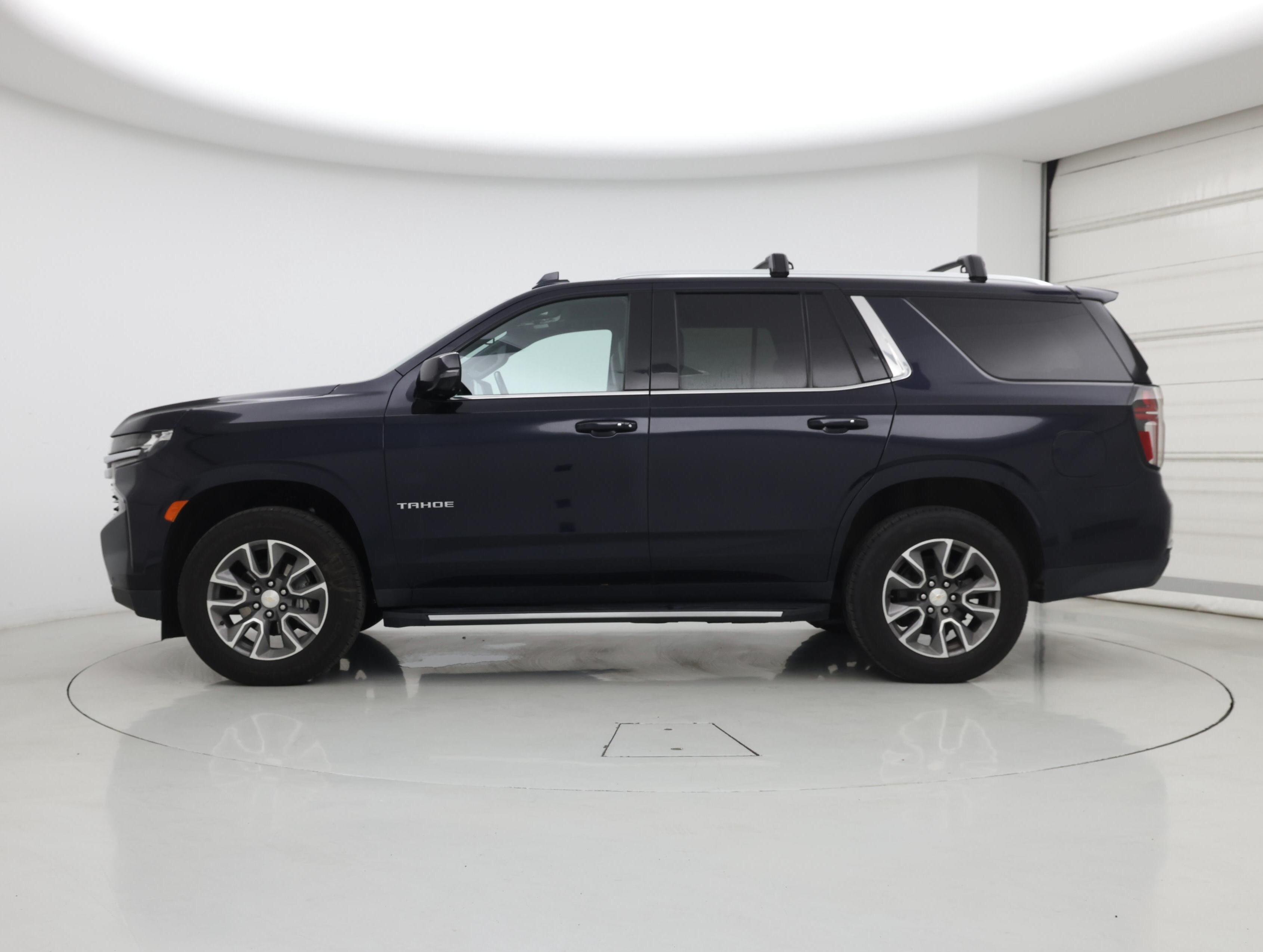 Thumbnail: 2022 Chevrolet Tahoe - 3