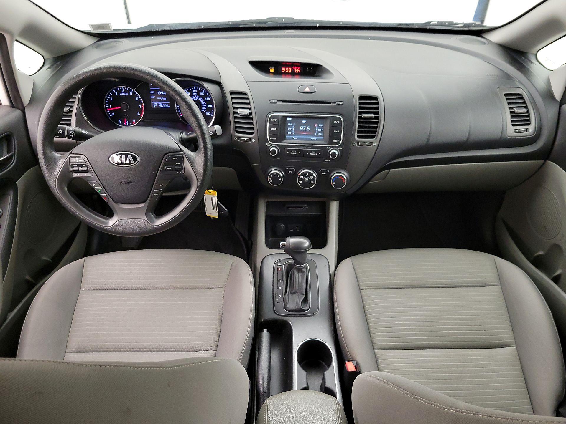 Thumbnail: 2016 Kia Forte - 9