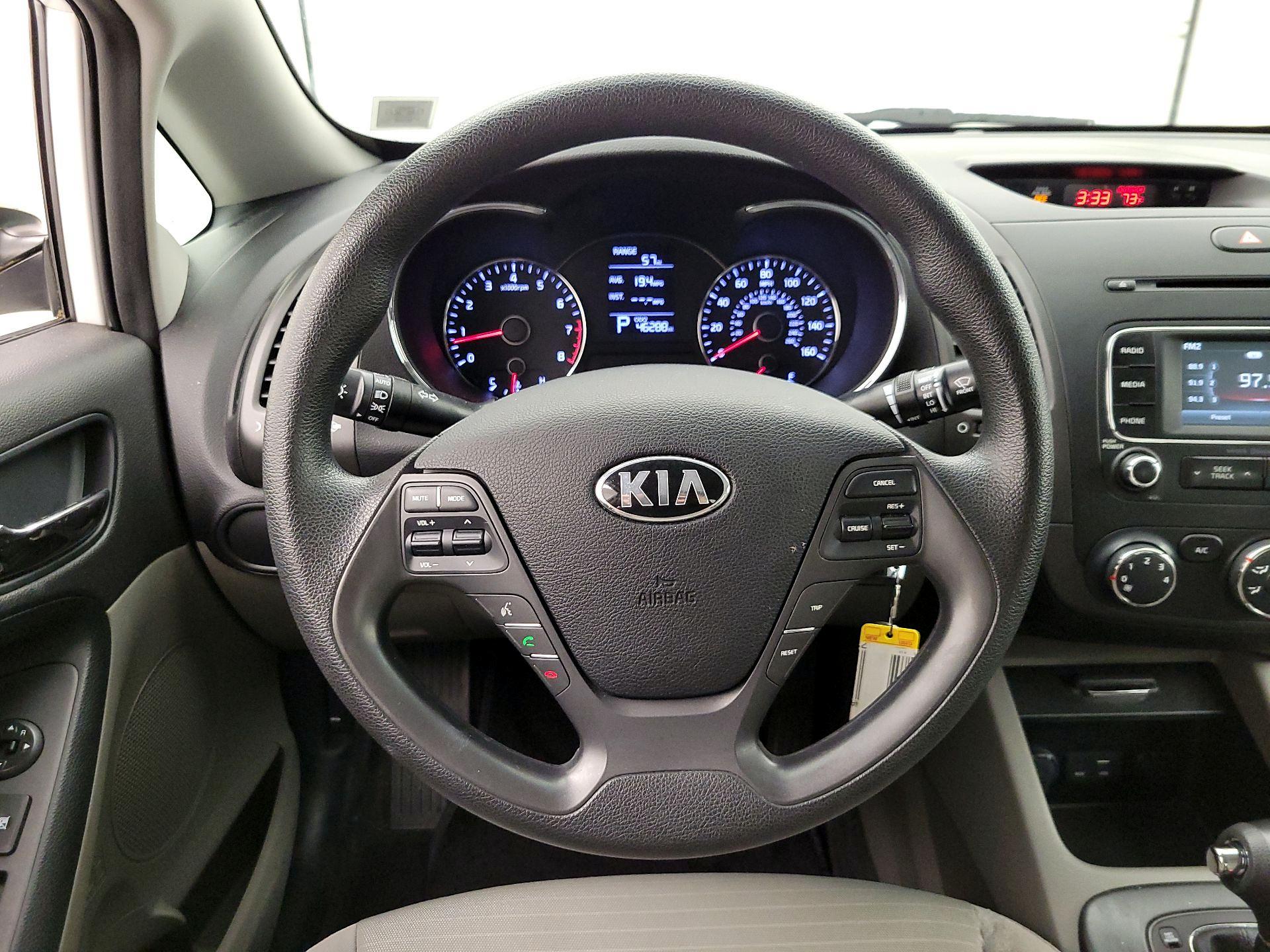 Thumbnail: 2016 Kia Forte - 10