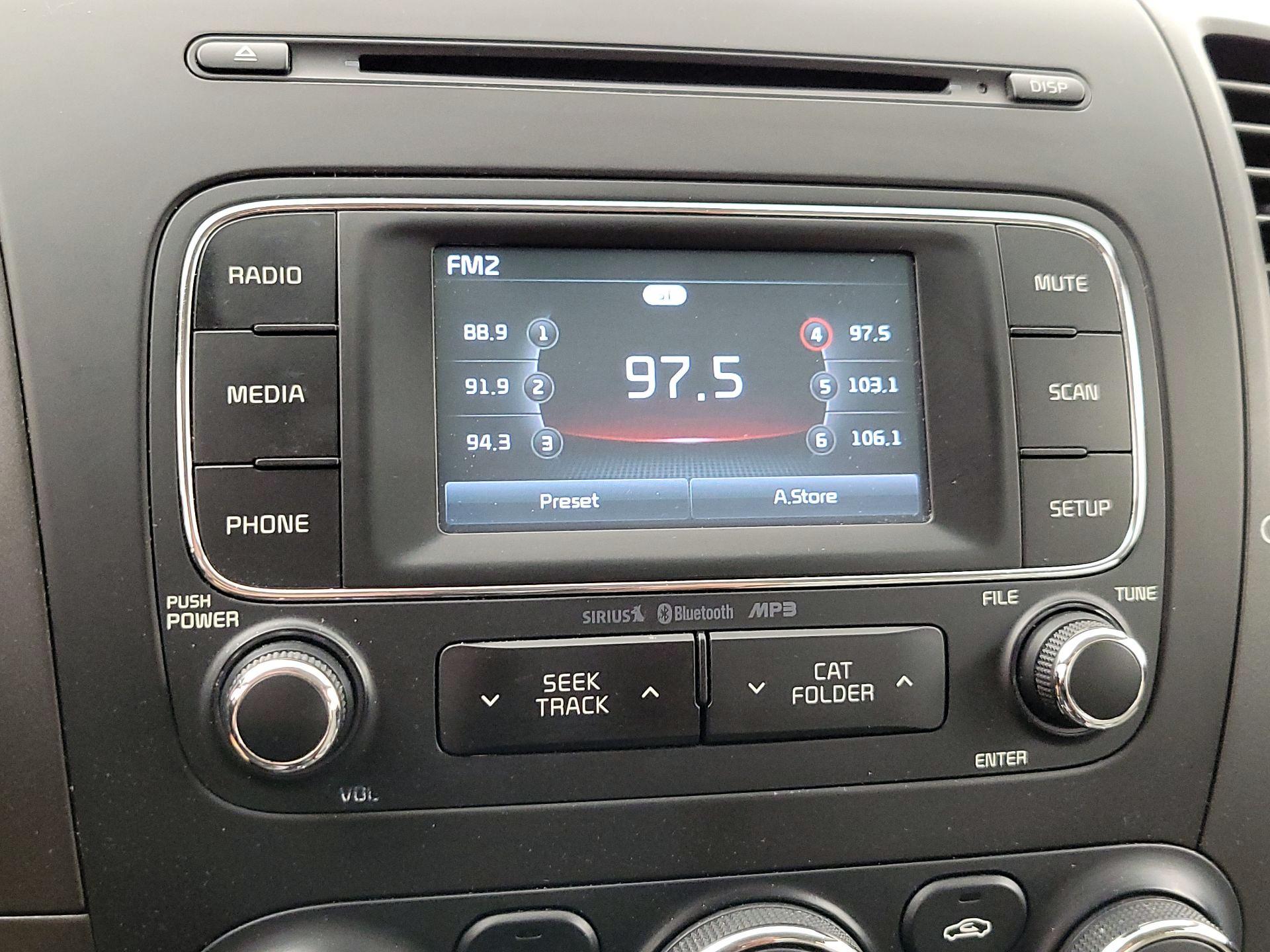 Thumbnail: 2016 Kia Forte - 15