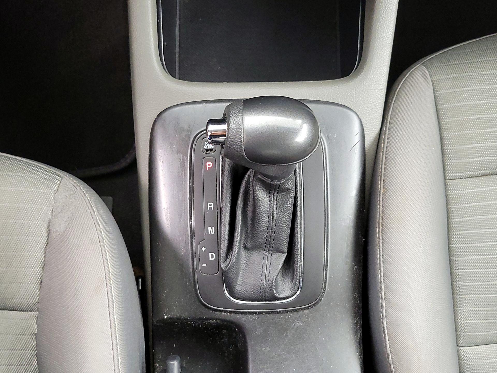 Thumbnail: 2016 Kia Forte - 17