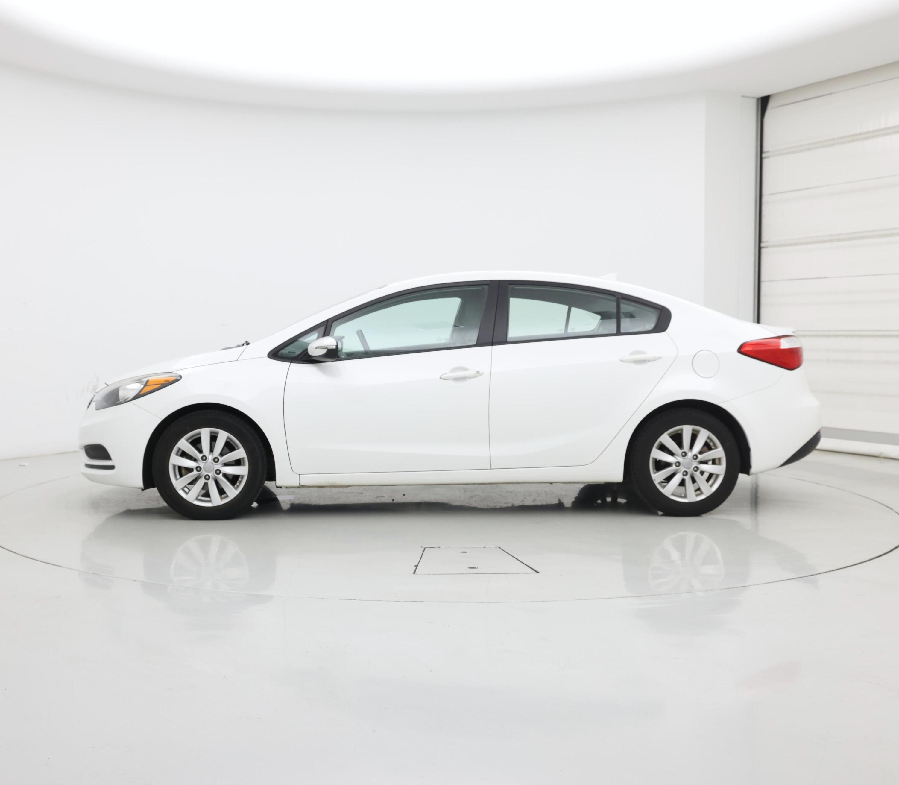 Thumbnail: 2016 Kia Forte - 3