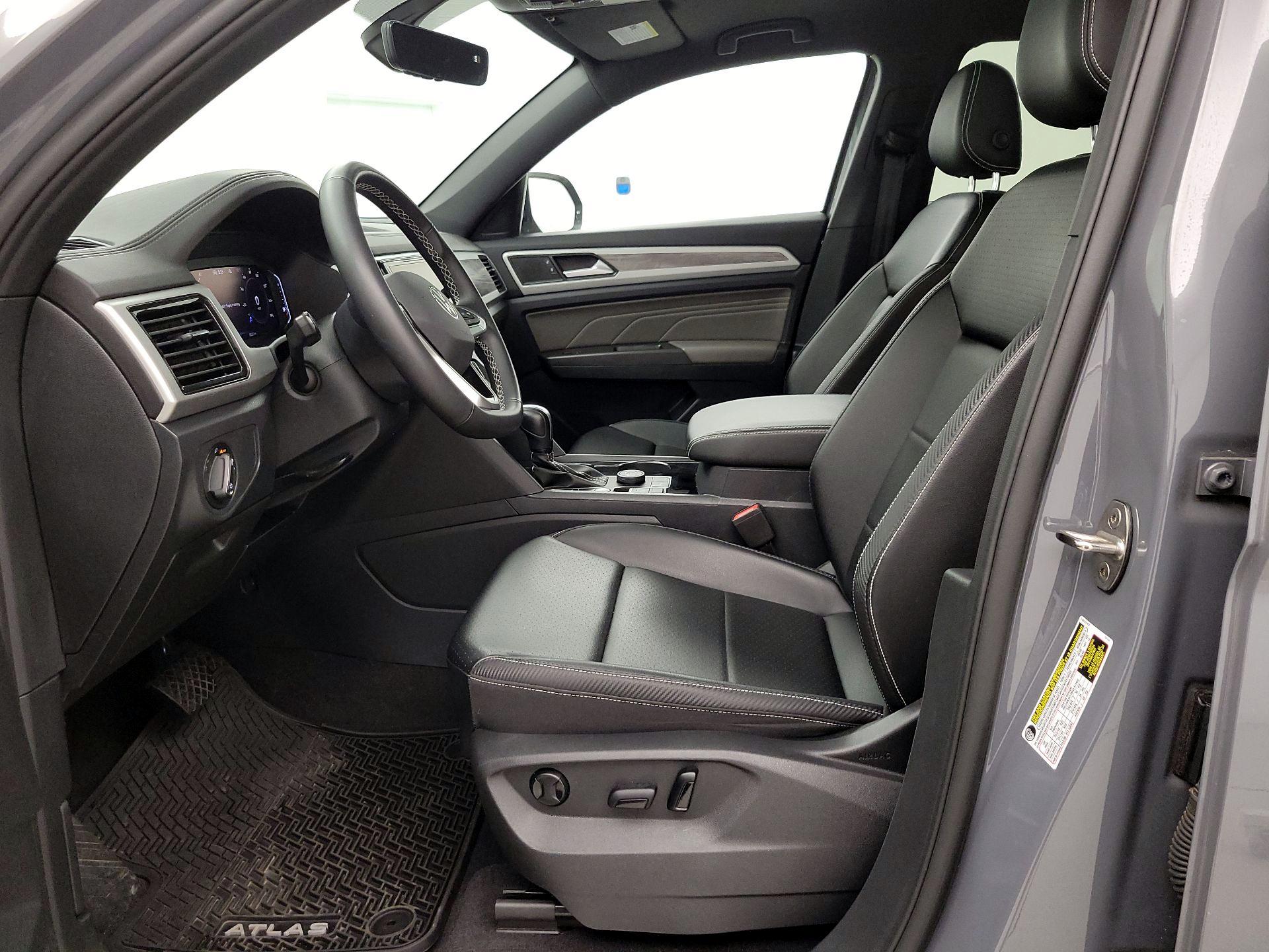 Thumbnail: 2022 Volkswagen Atlas - 11