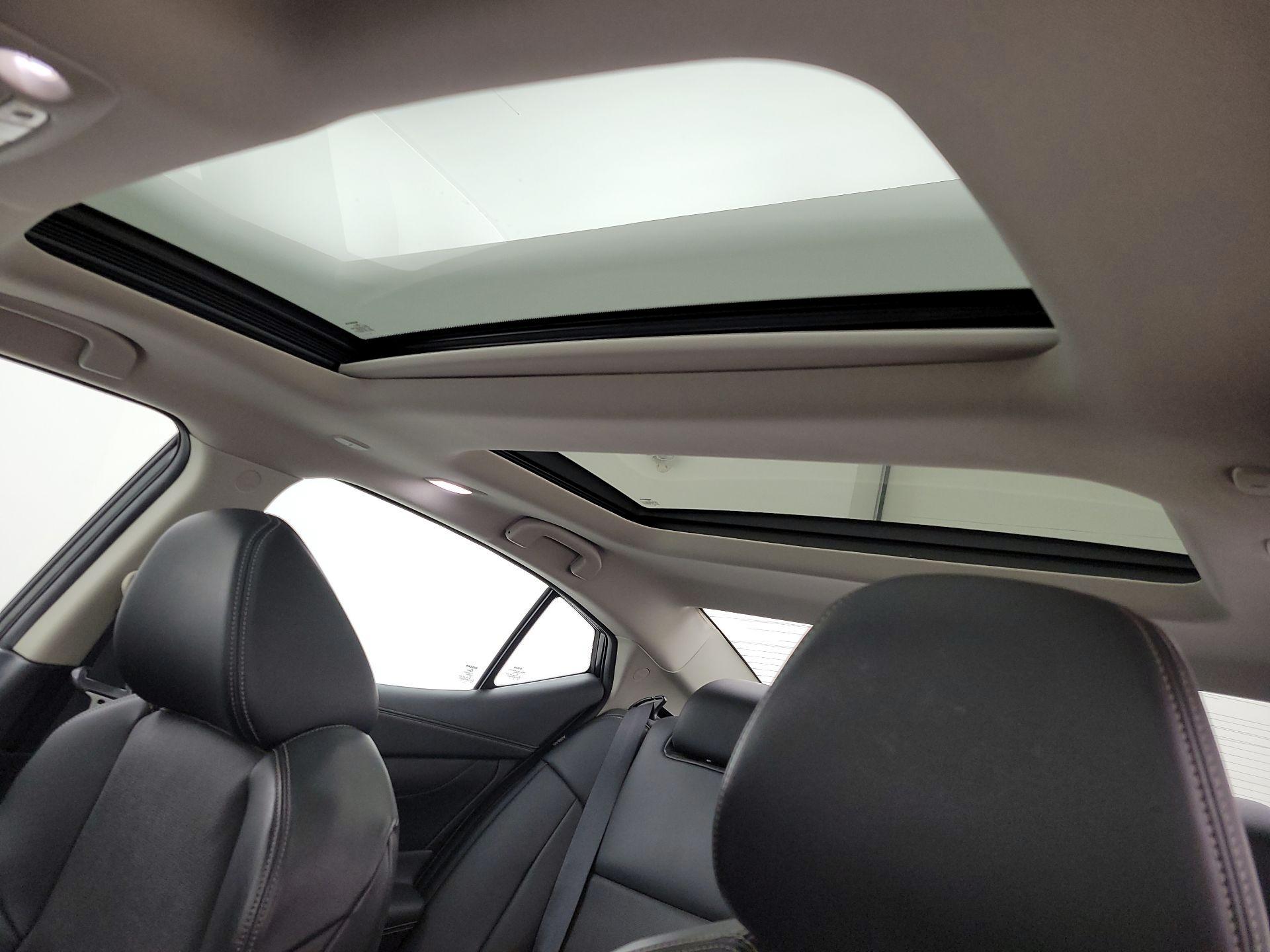 Thumbnail: 2019 Nissan Maxima - 20