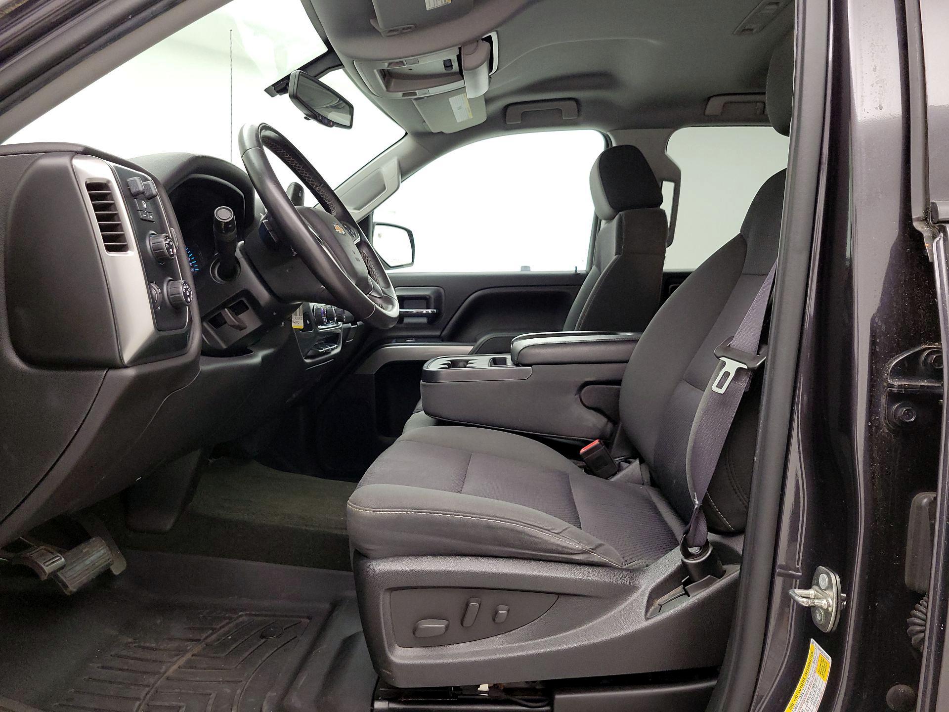 Thumbnail: 2015 Chevrolet Silverado 1500 - 11