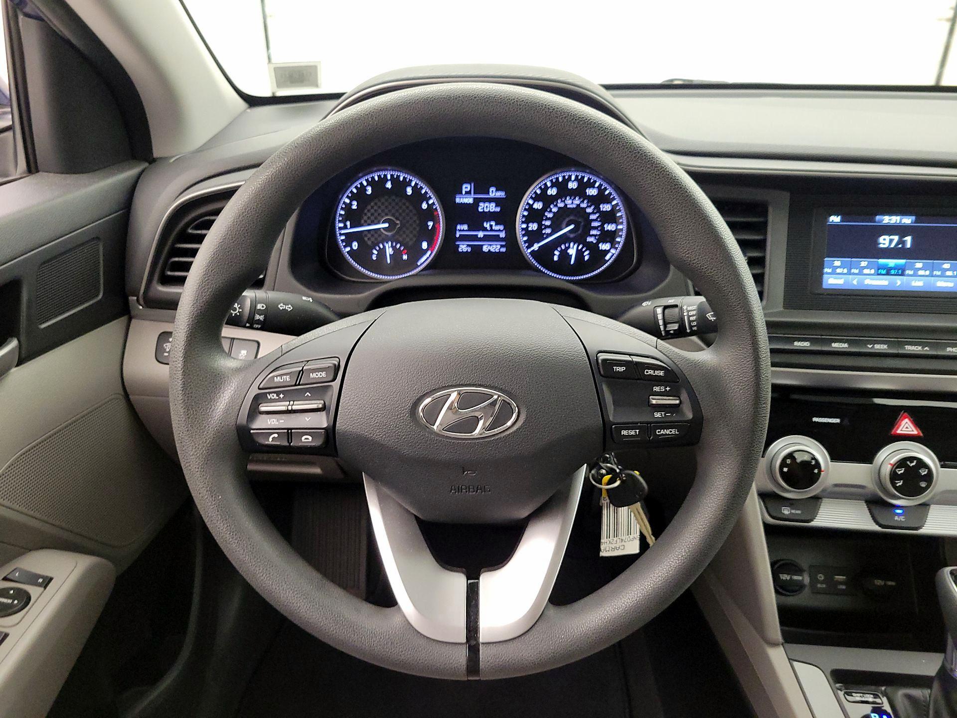 Thumbnail: 2019 Hyundai Elantra - 10