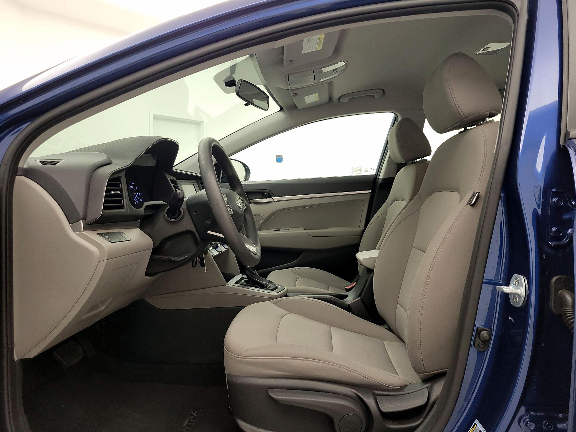 Thumbnail: 2019 Hyundai Elantra - 11