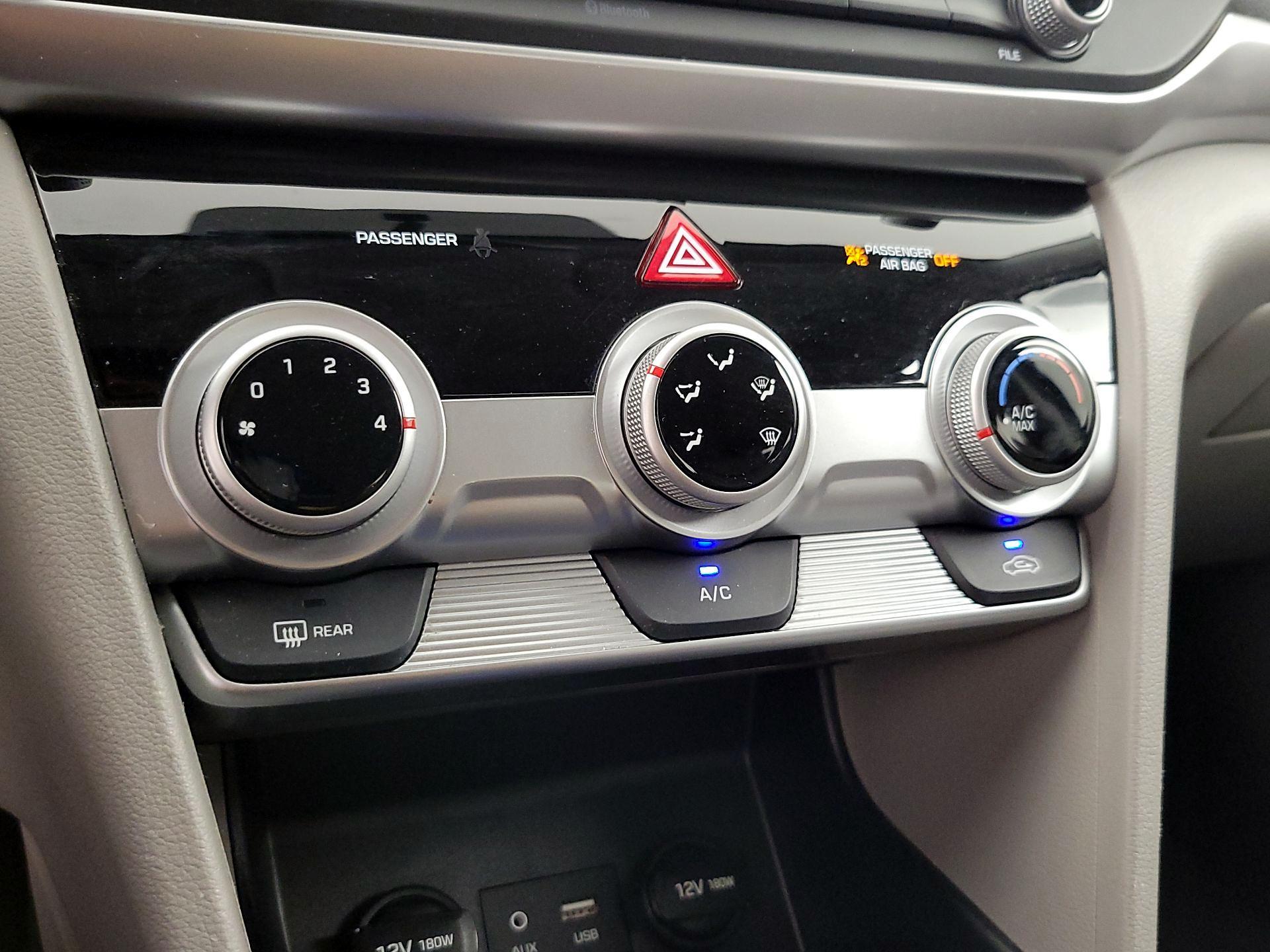 Thumbnail: 2019 Hyundai Elantra - 16