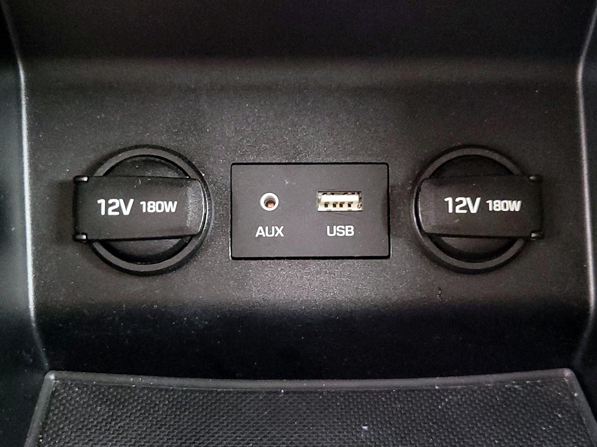 Thumbnail: 2019 Hyundai Elantra - 18