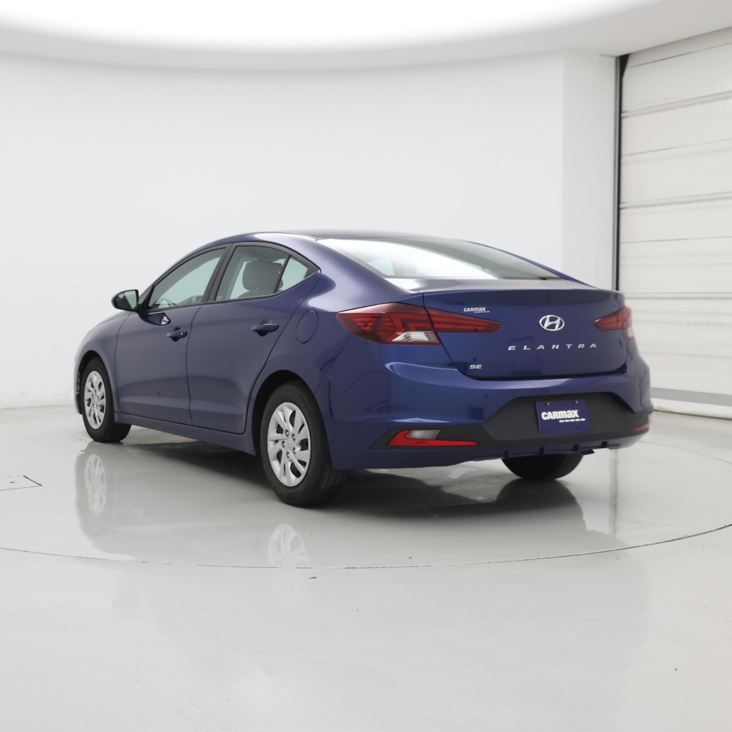 Thumbnail: 2019 Hyundai Elantra - 2