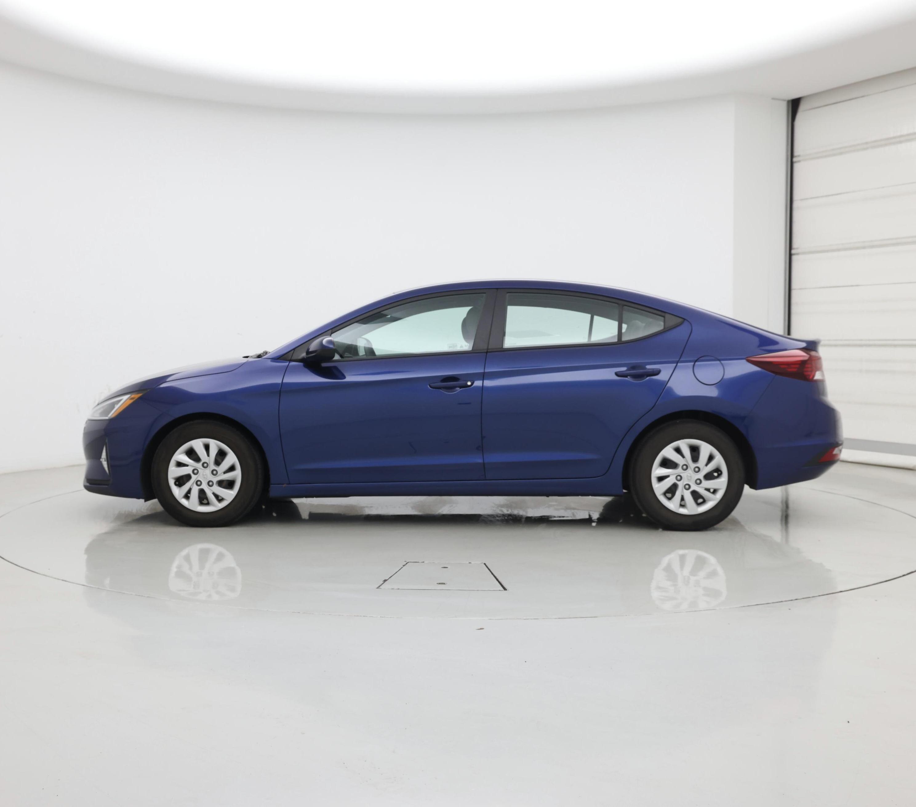 Thumbnail: 2019 Hyundai Elantra - 3