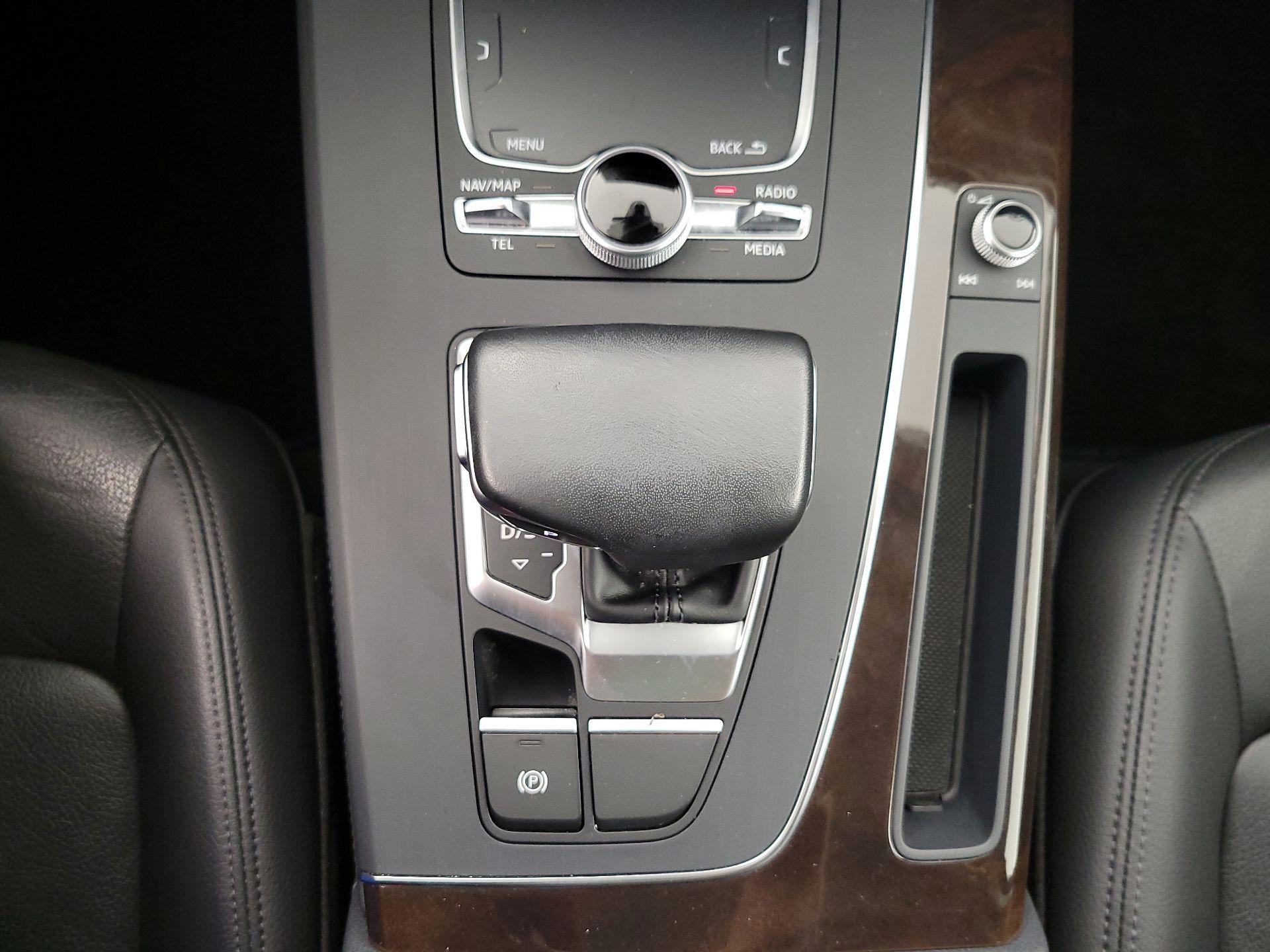 Thumbnail: 2019 Audi Q5 - 18