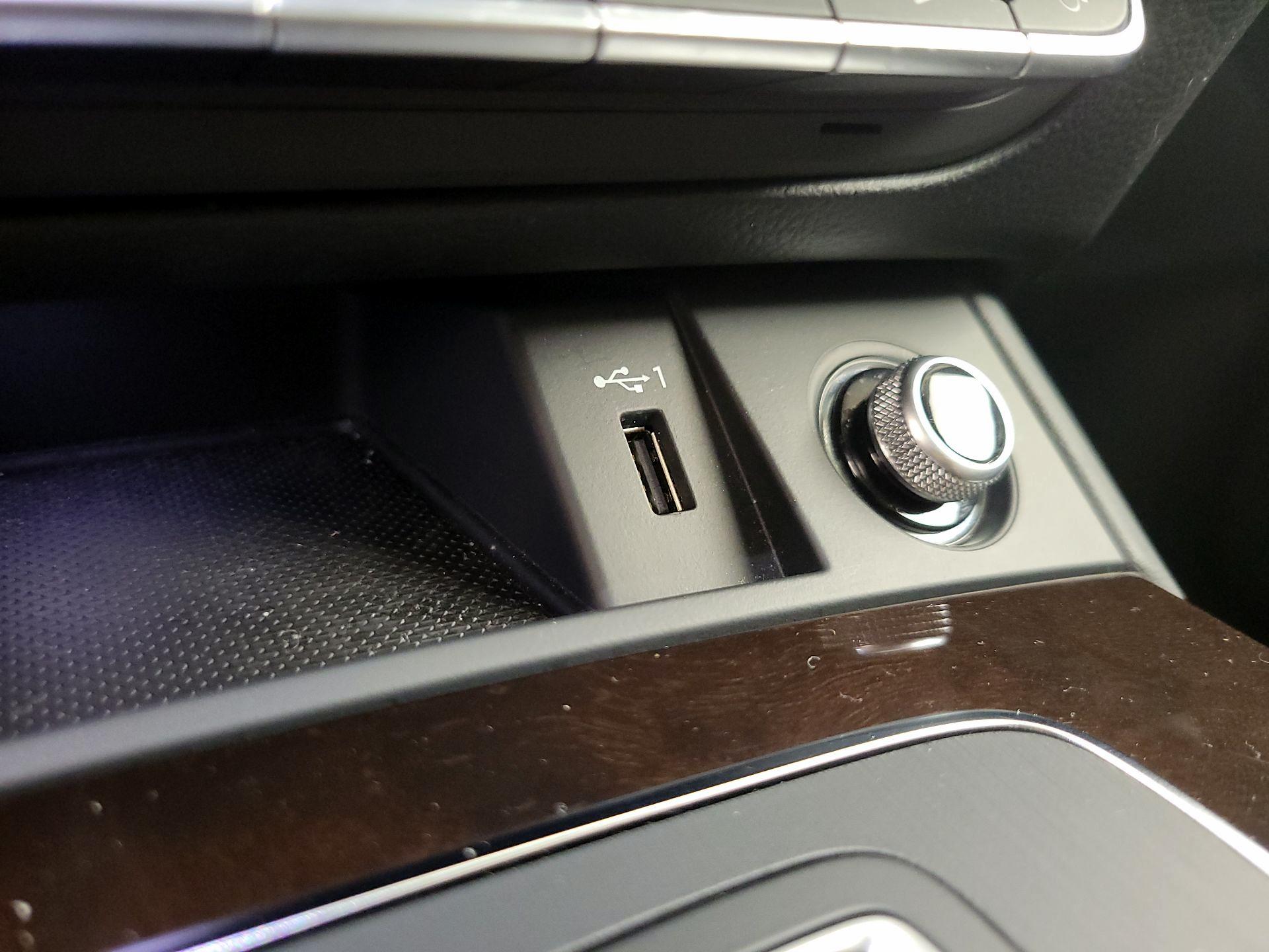 Thumbnail: 2019 Audi Q5 - 19