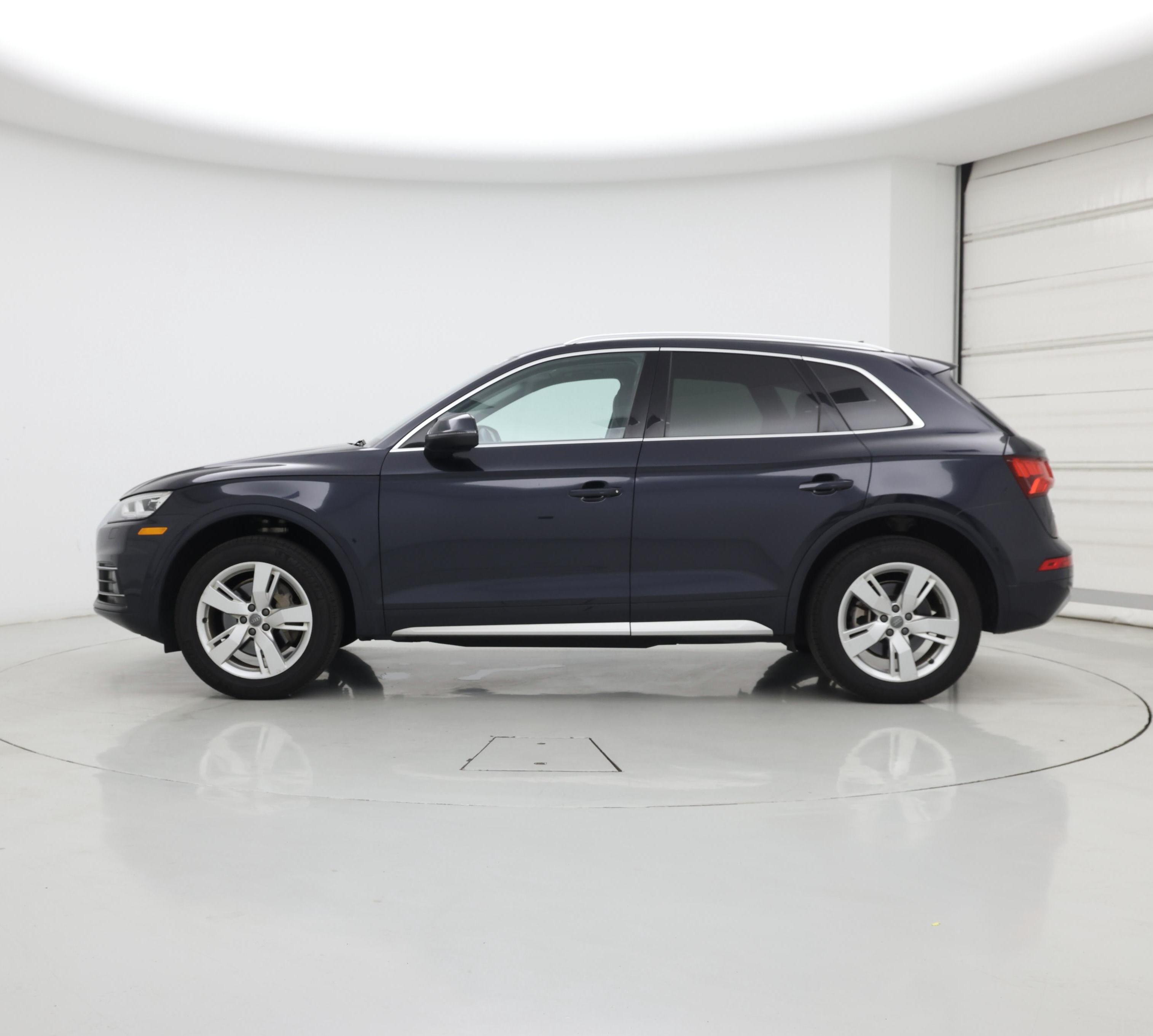 Thumbnail: 2019 Audi Q5 - 3