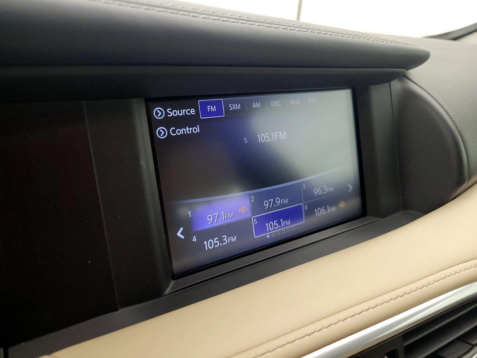 Thumbnail: 2019 INFINITI QX30 - 16
