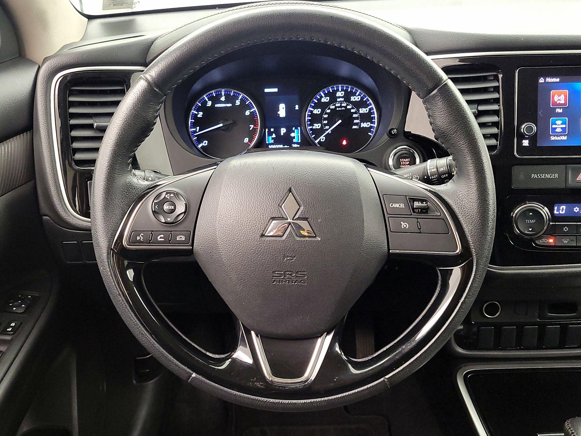 Thumbnail: 2018 Mitsubishi Outlander - 10