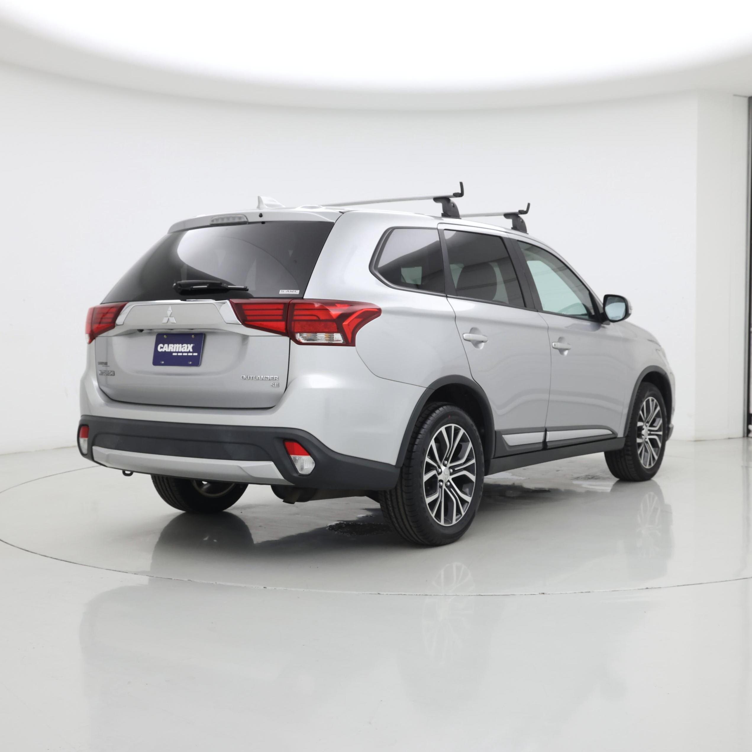 Thumbnail: 2018 Mitsubishi Outlander - 8