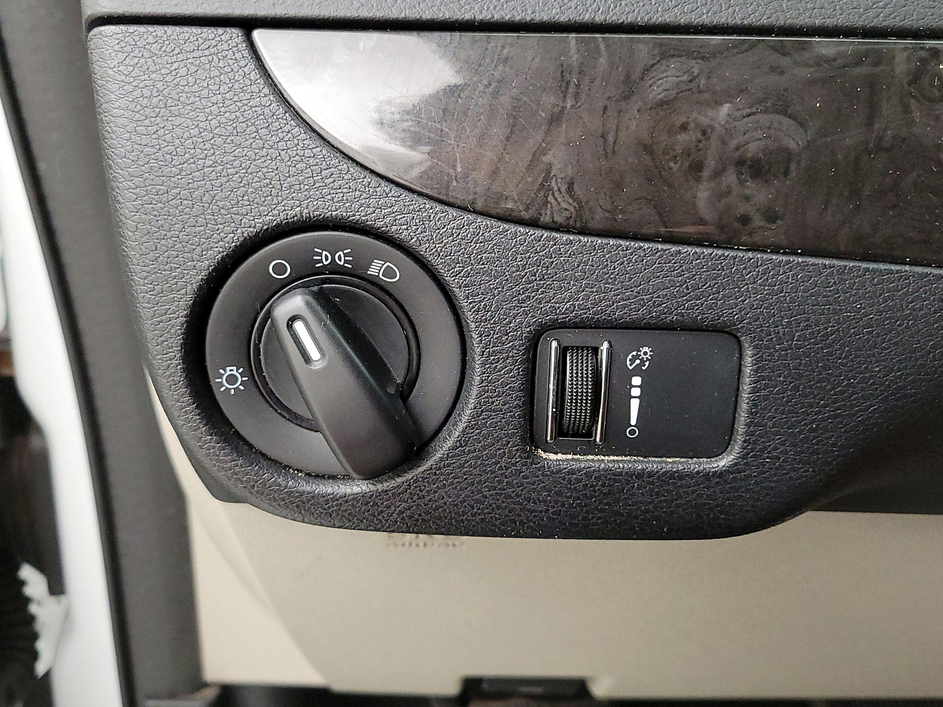 Thumbnail: 2016 Dodge Grand Caravan - 13