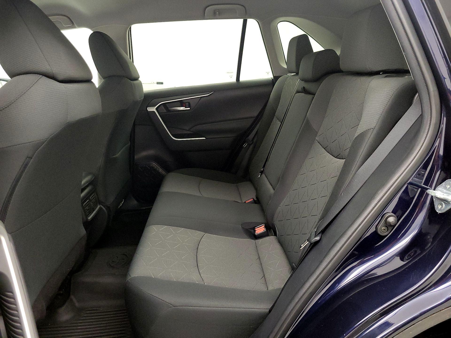 Thumbnail: 2021 Toyota RAV4 - 19