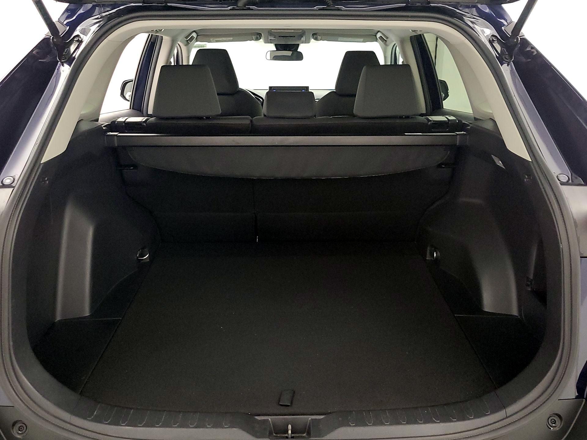 Thumbnail: 2021 Toyota RAV4 - 20