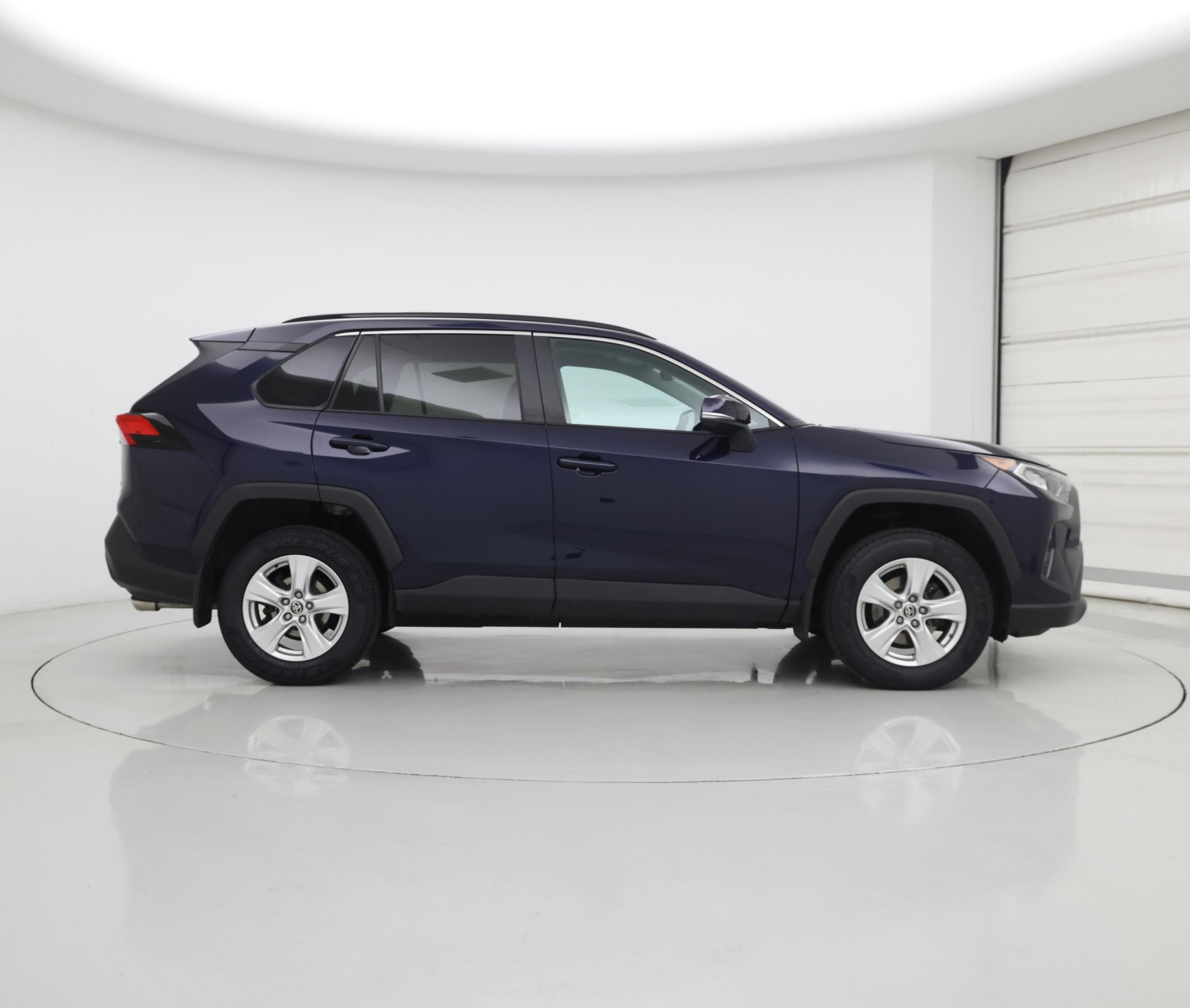Thumbnail: 2021 Toyota RAV4 - 7