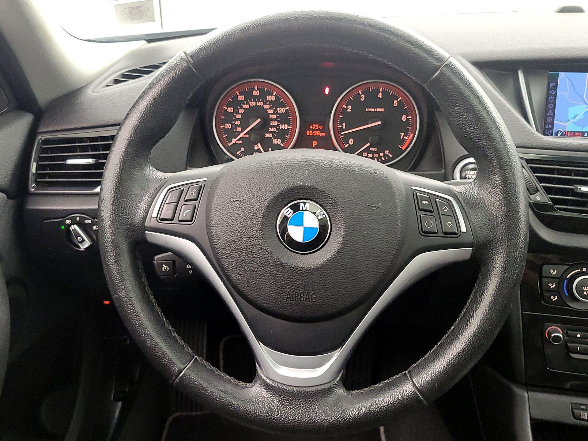Thumbnail: 2014 BMW X1 - 10