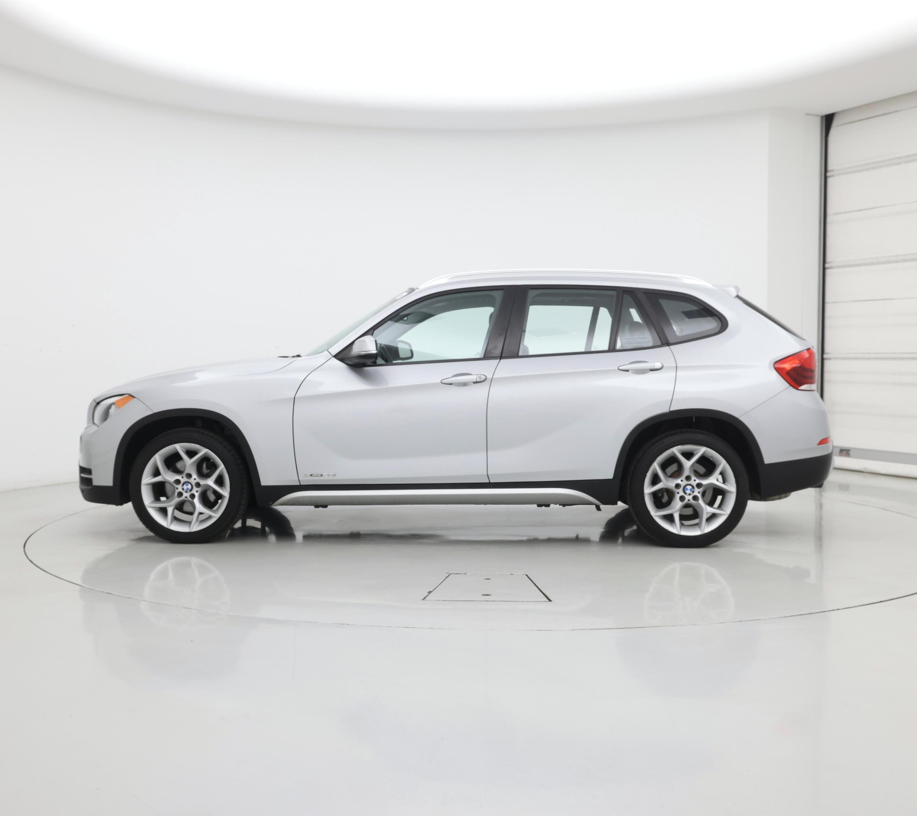 Thumbnail: 2014 BMW X1 - 3