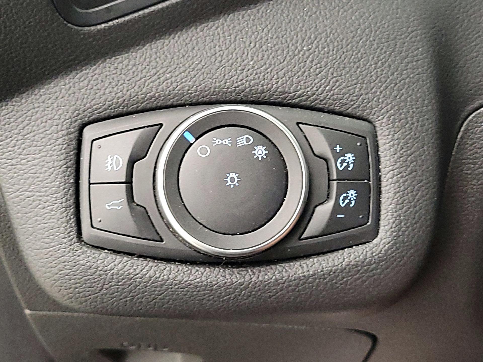 Thumbnail: 2018 Ford Escape - 13