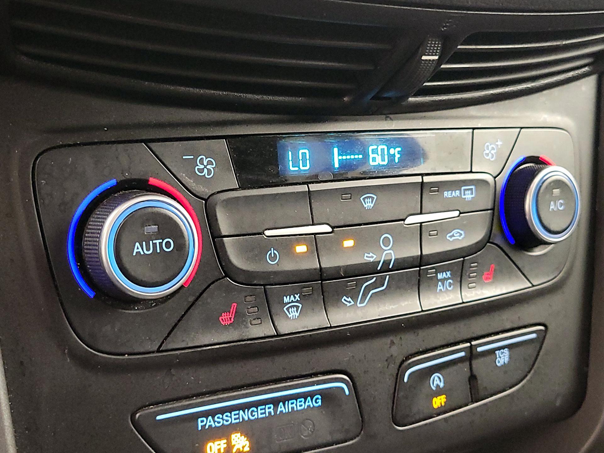 Thumbnail: 2018 Ford Escape - 16