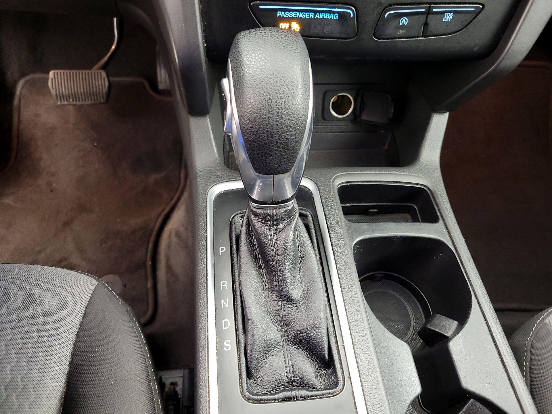 Thumbnail: 2018 Ford Escape - 17