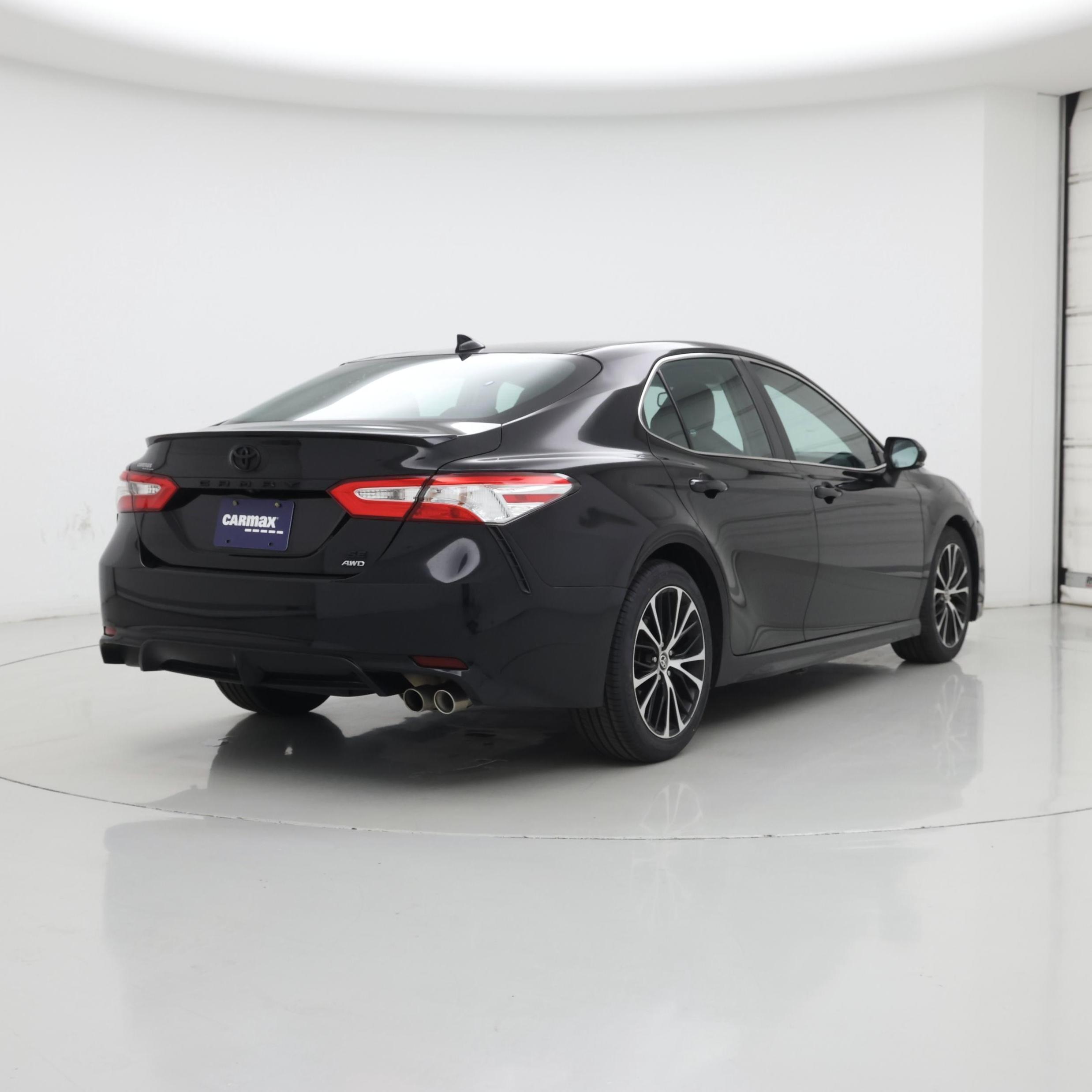 Thumbnail: 2020 Toyota Camry - 8