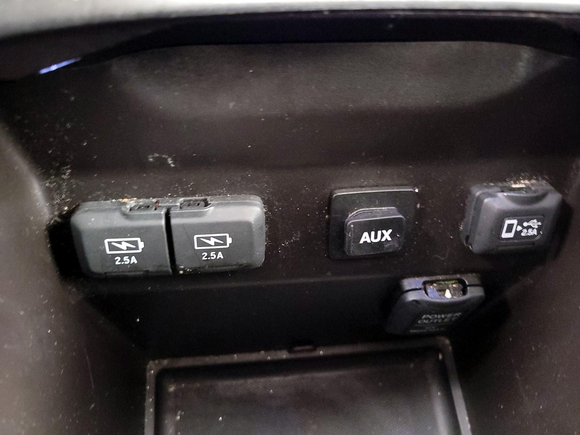Thumbnail: 2020 Acura MDX - 19
