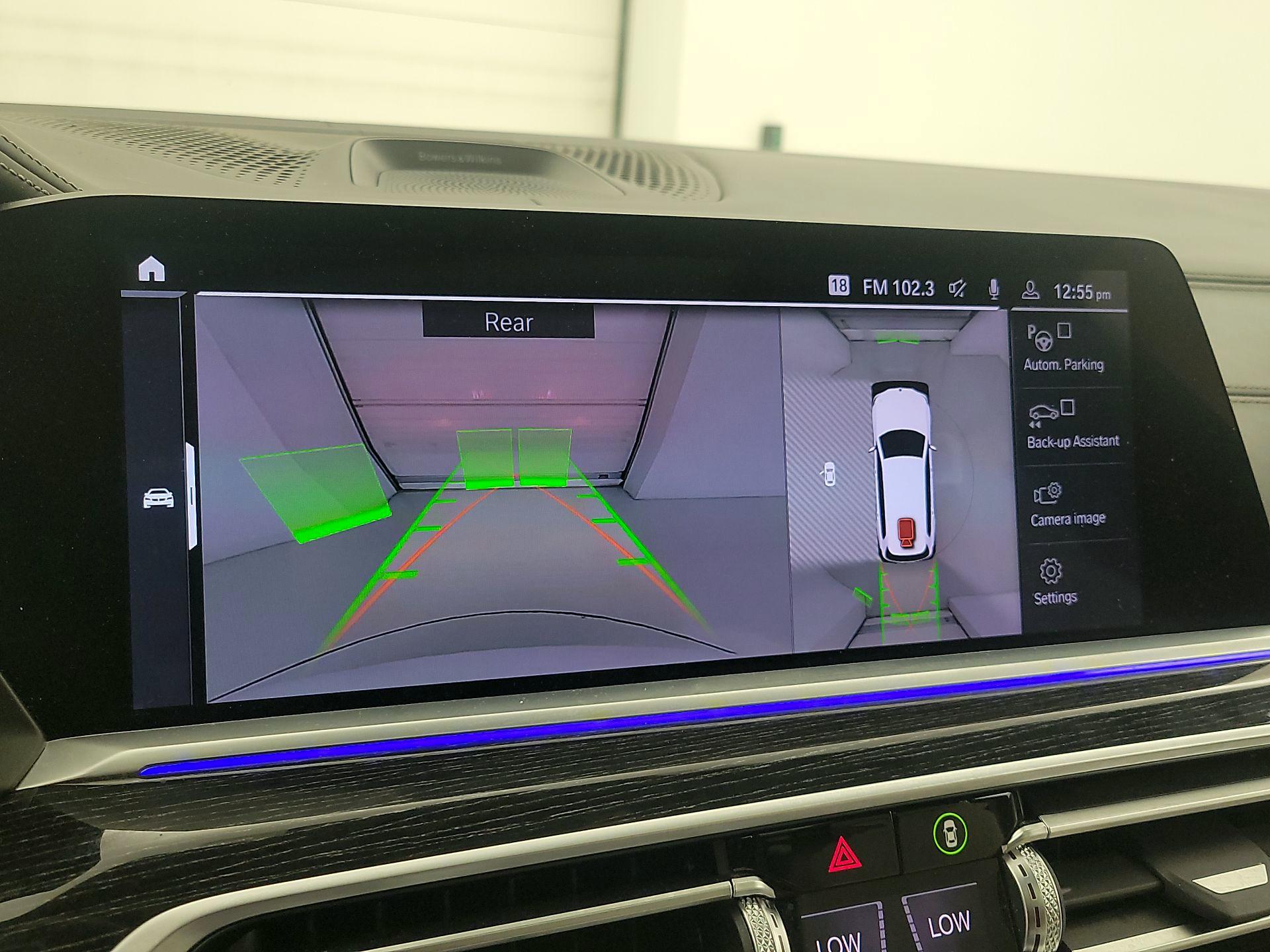 Thumbnail: 2021 BMW X7 - 15