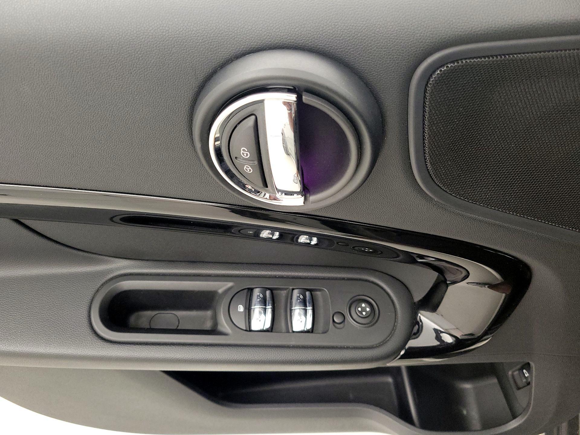 Thumbnail: 2021 MINI Cooper Countryman - 12