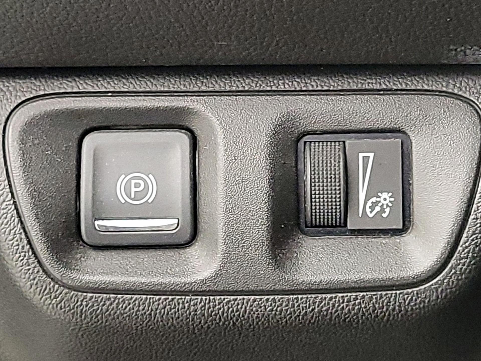 Thumbnail: 2019 GMC Acadia - 13