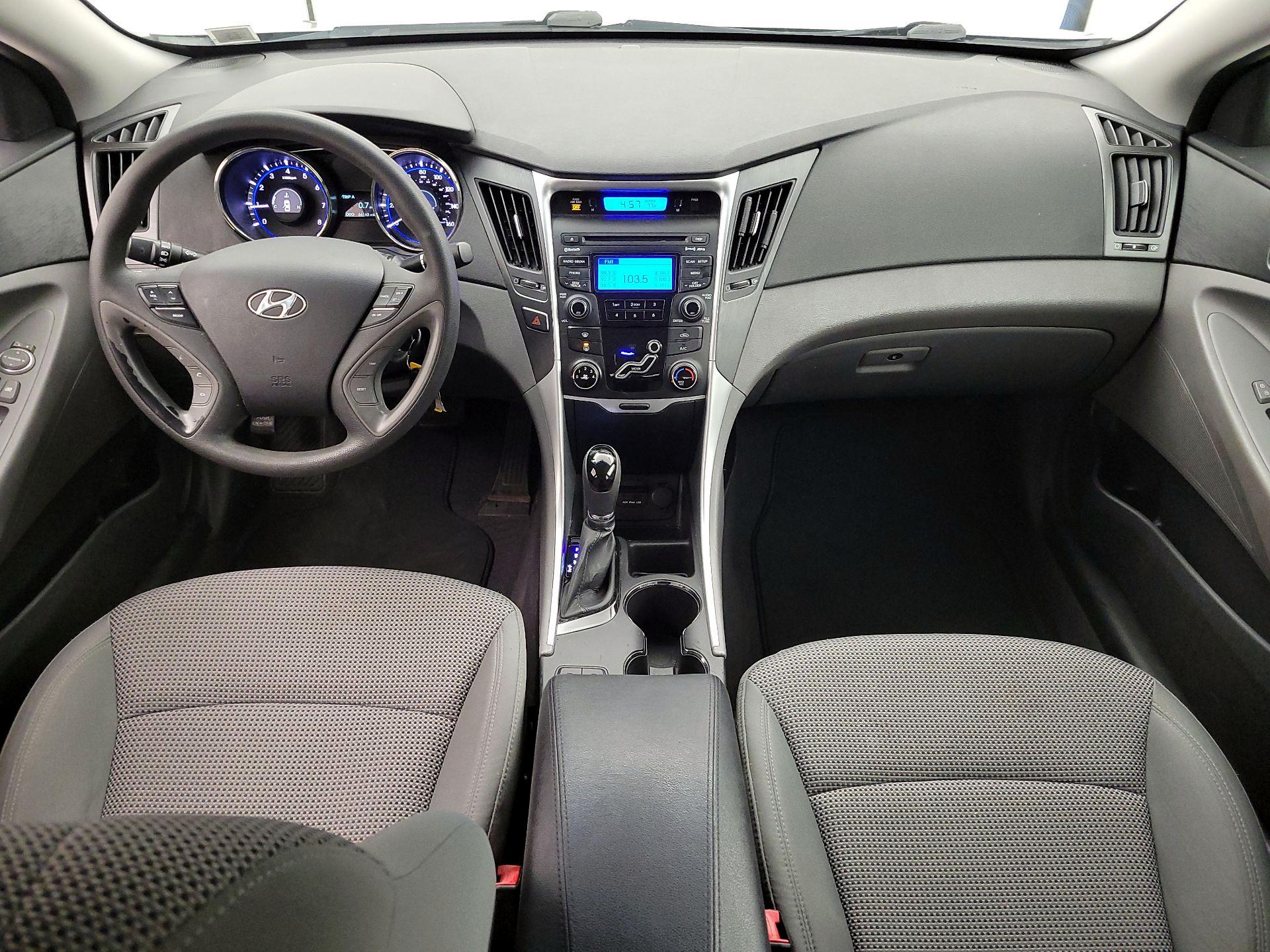 Thumbnail: 2013 Hyundai Sonata - 9