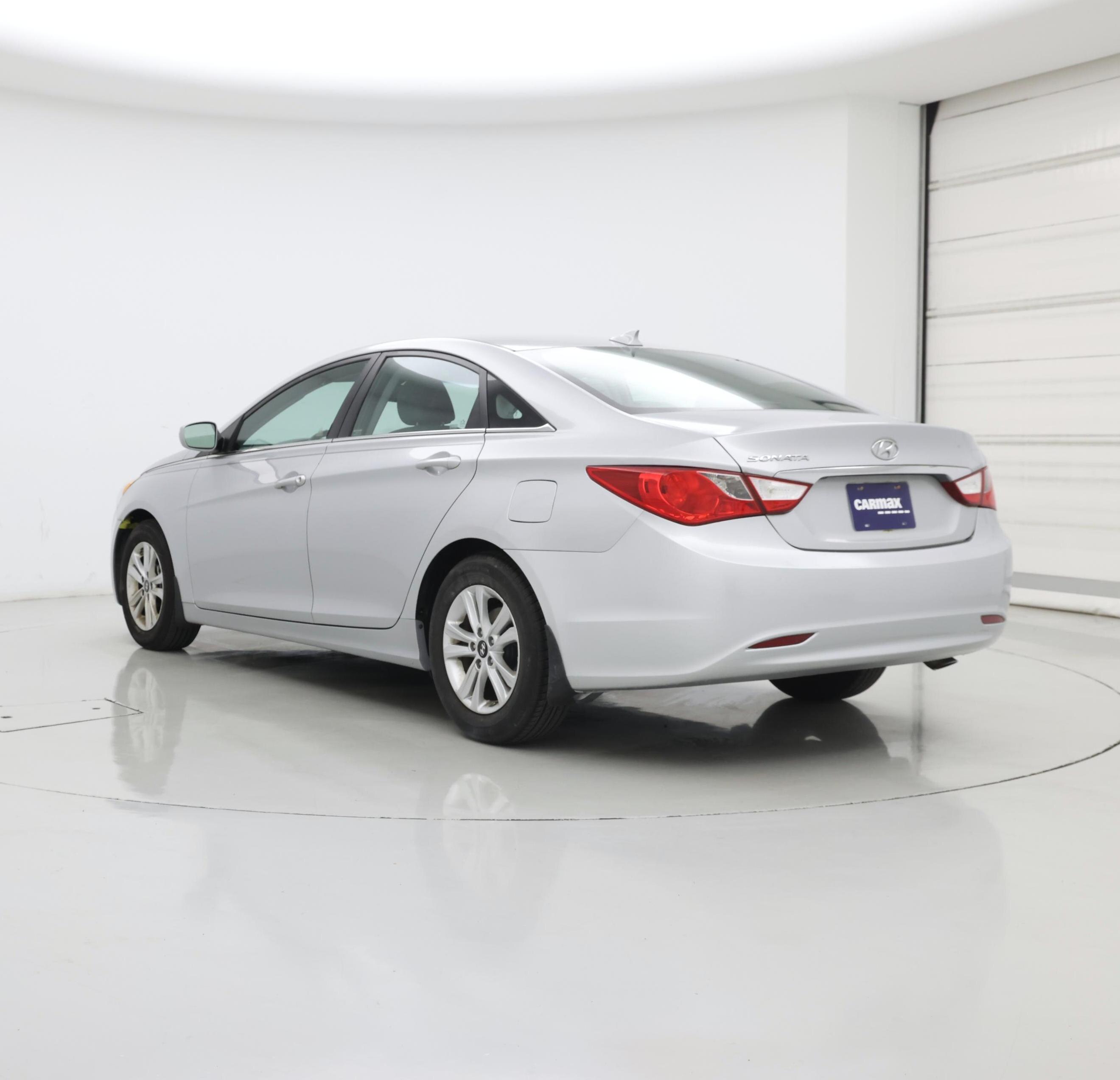 Thumbnail: 2013 Hyundai Sonata - 2