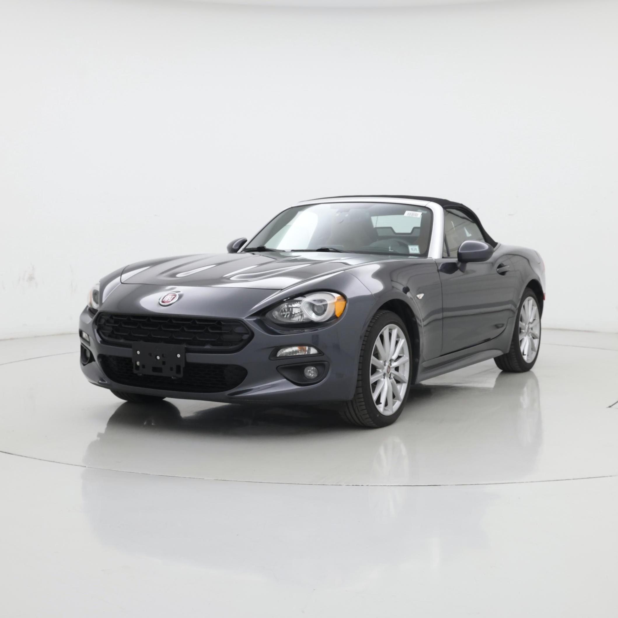 Thumbnail: 2018 Fiat 124 Spider - 4