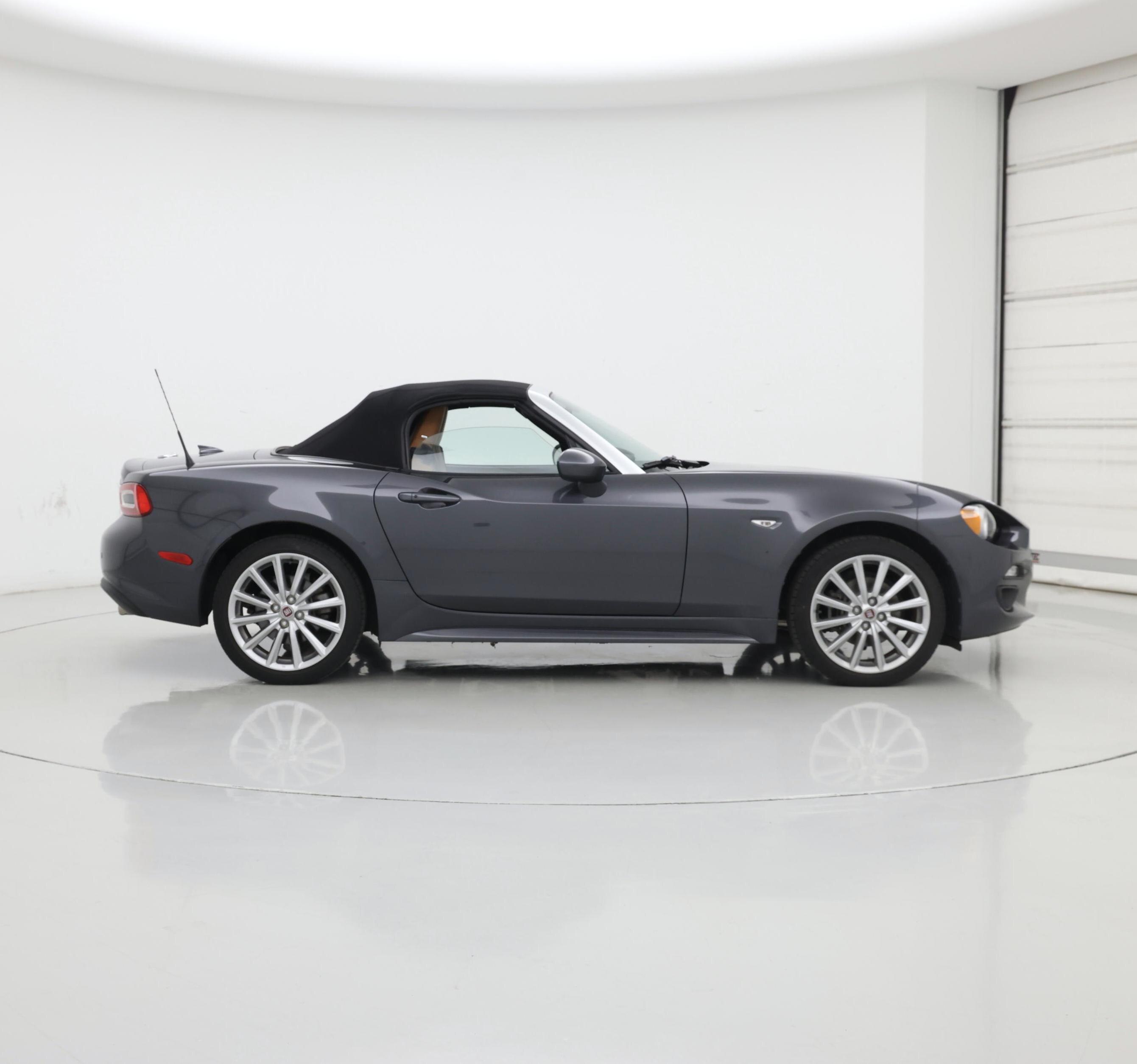 Thumbnail: 2018 Fiat 124 Spider - 7