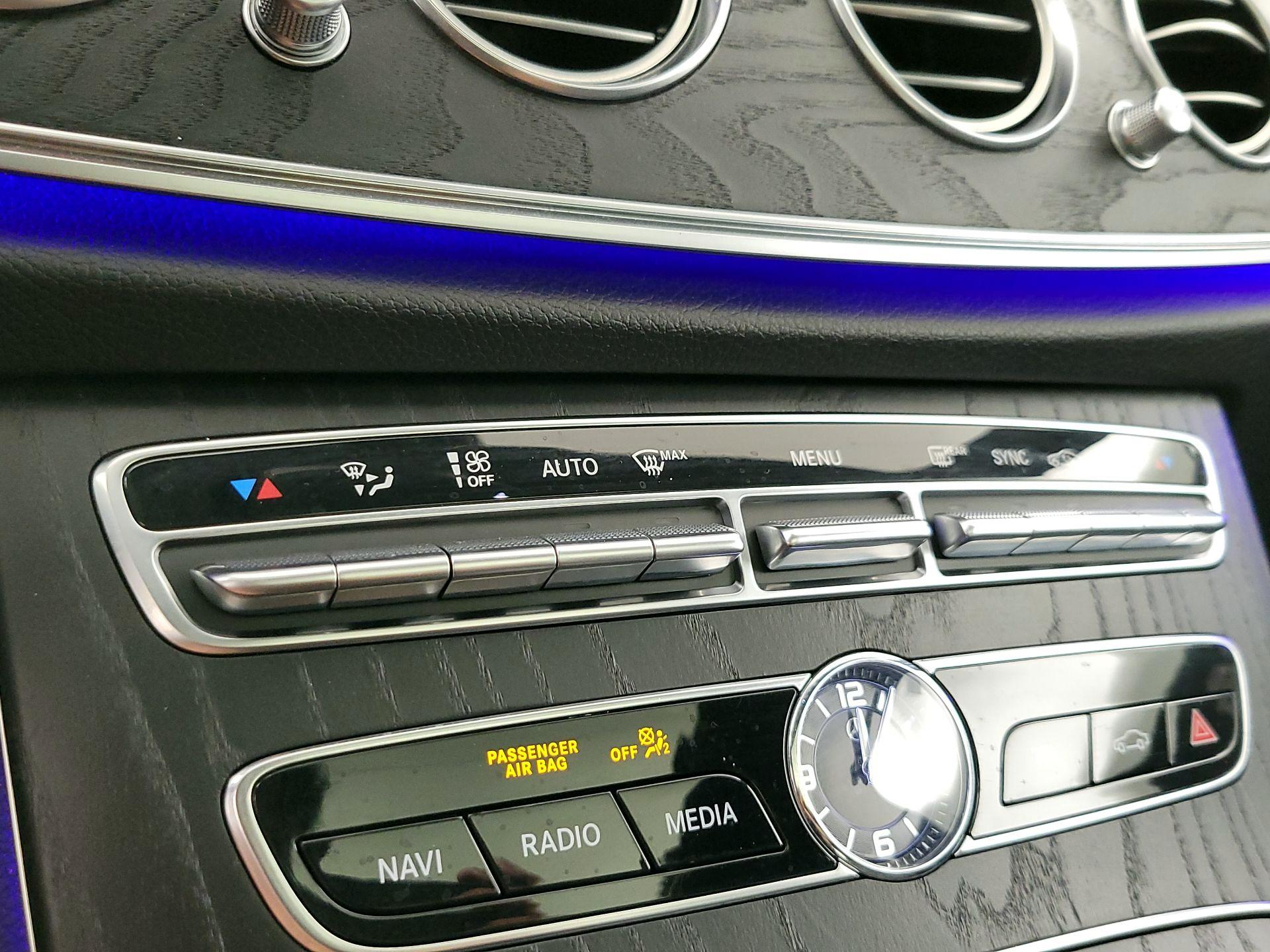Thumbnail: 2019 Mercedes-Benz E-Class - 17