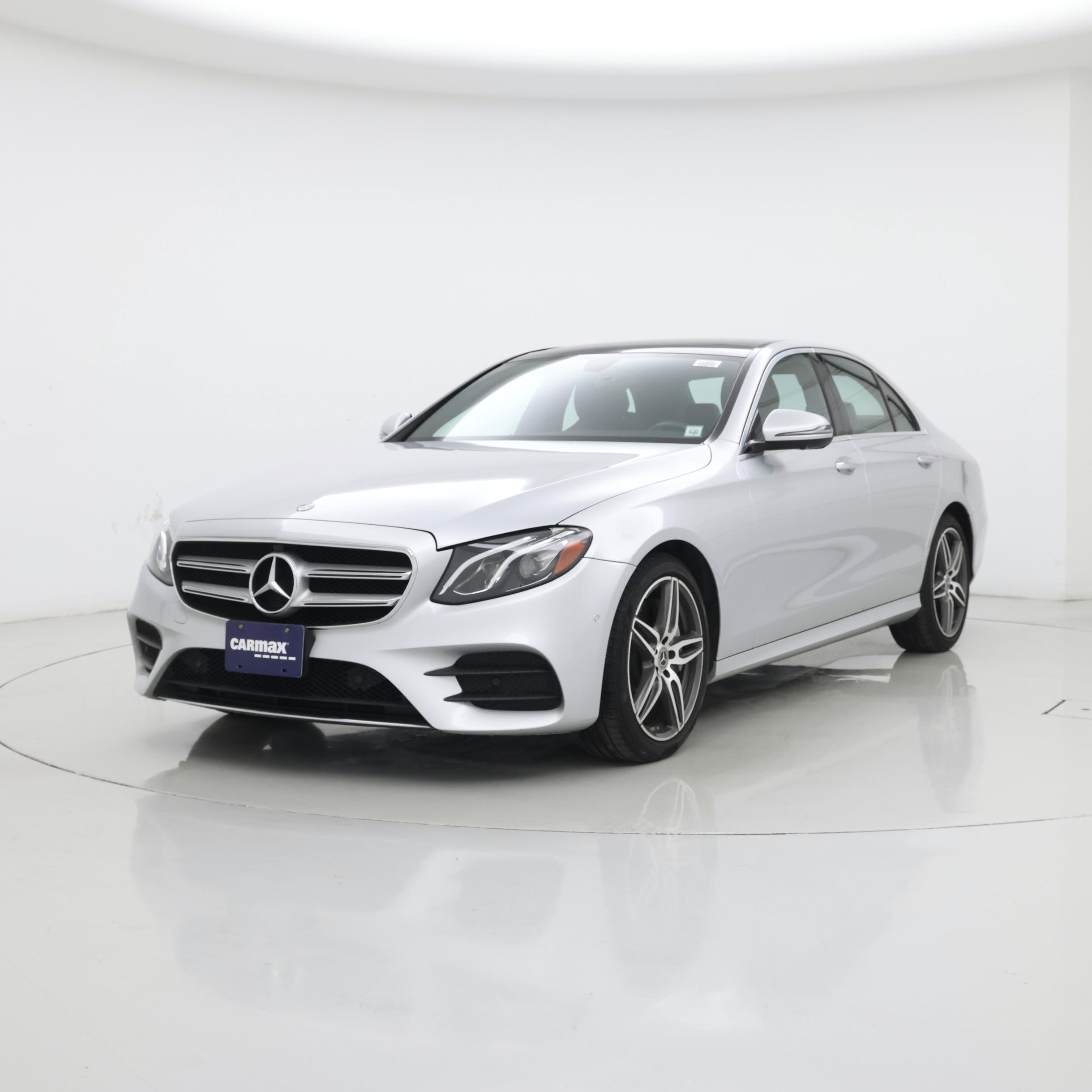 Thumbnail: 2019 Mercedes-Benz E-Class - 4