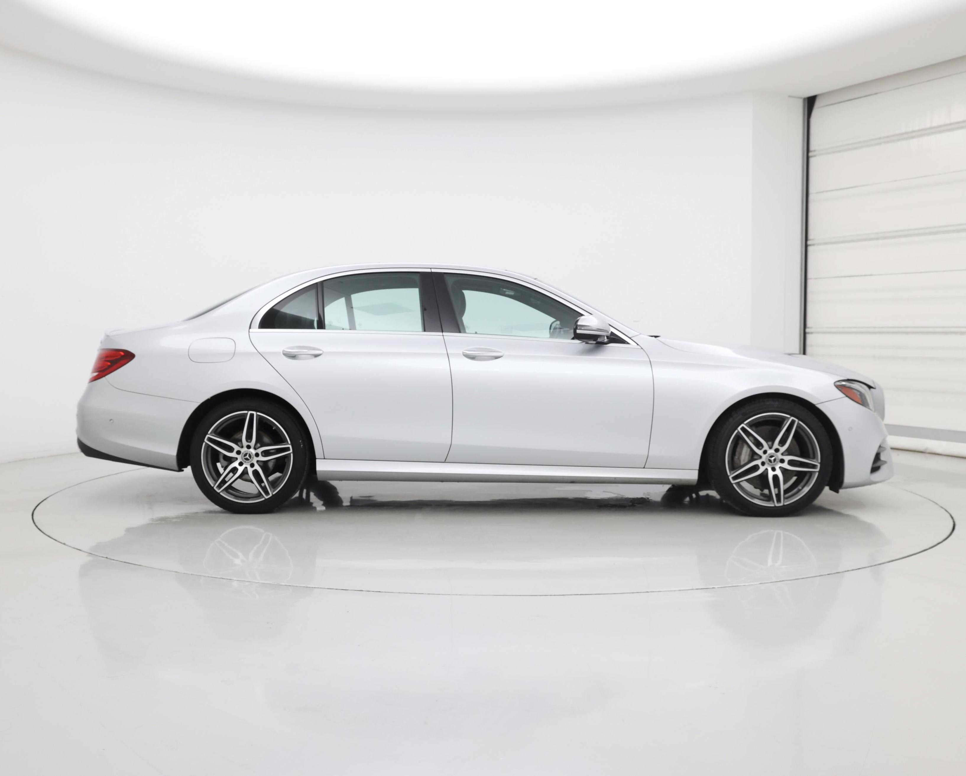 Thumbnail: 2019 Mercedes-Benz E-Class - 7