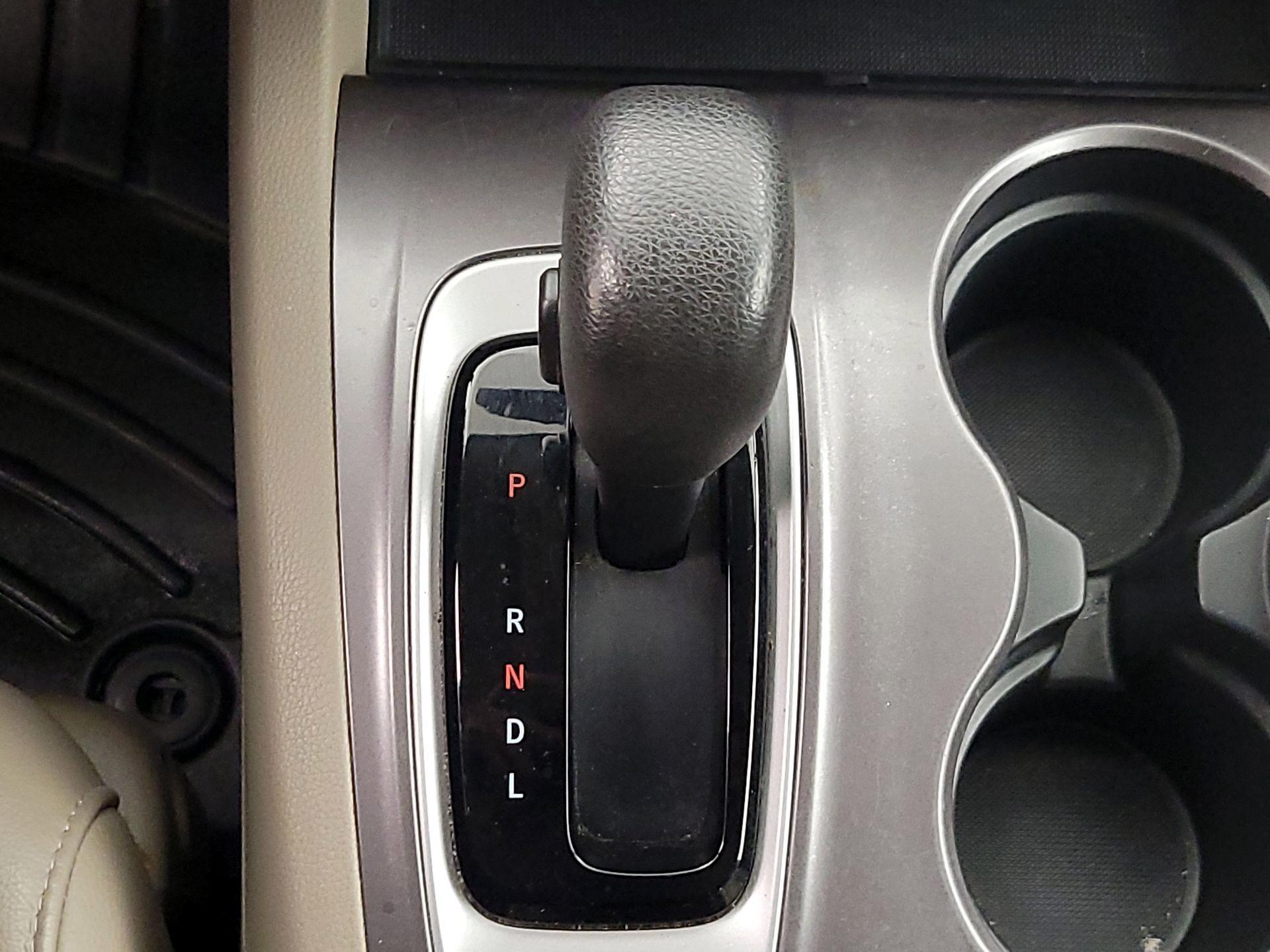 Thumbnail: 2016 Honda Pilot - 18